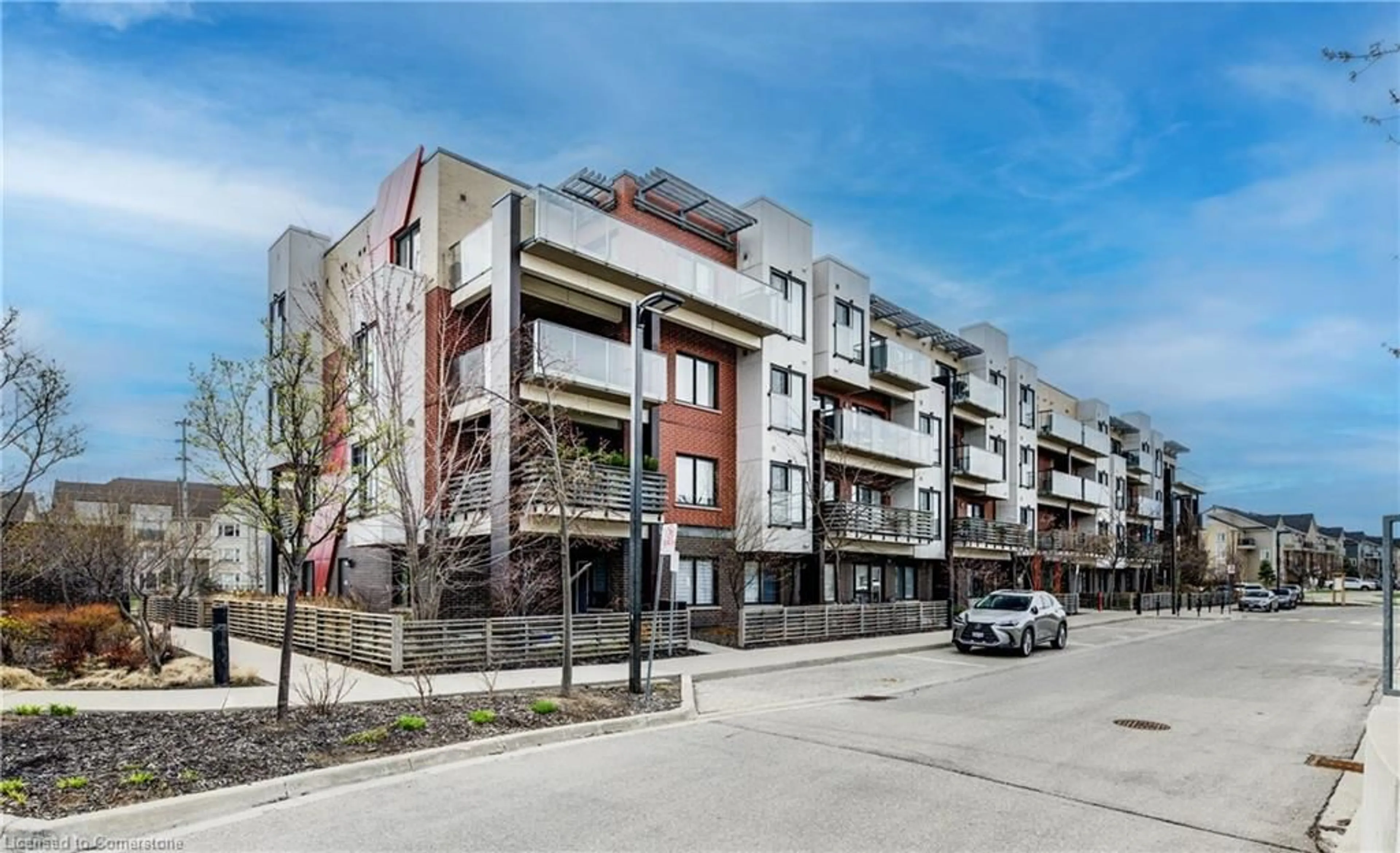 Patio, street for 5005 Harvard Rd #201, Mississauga Ontario L5M 0W5