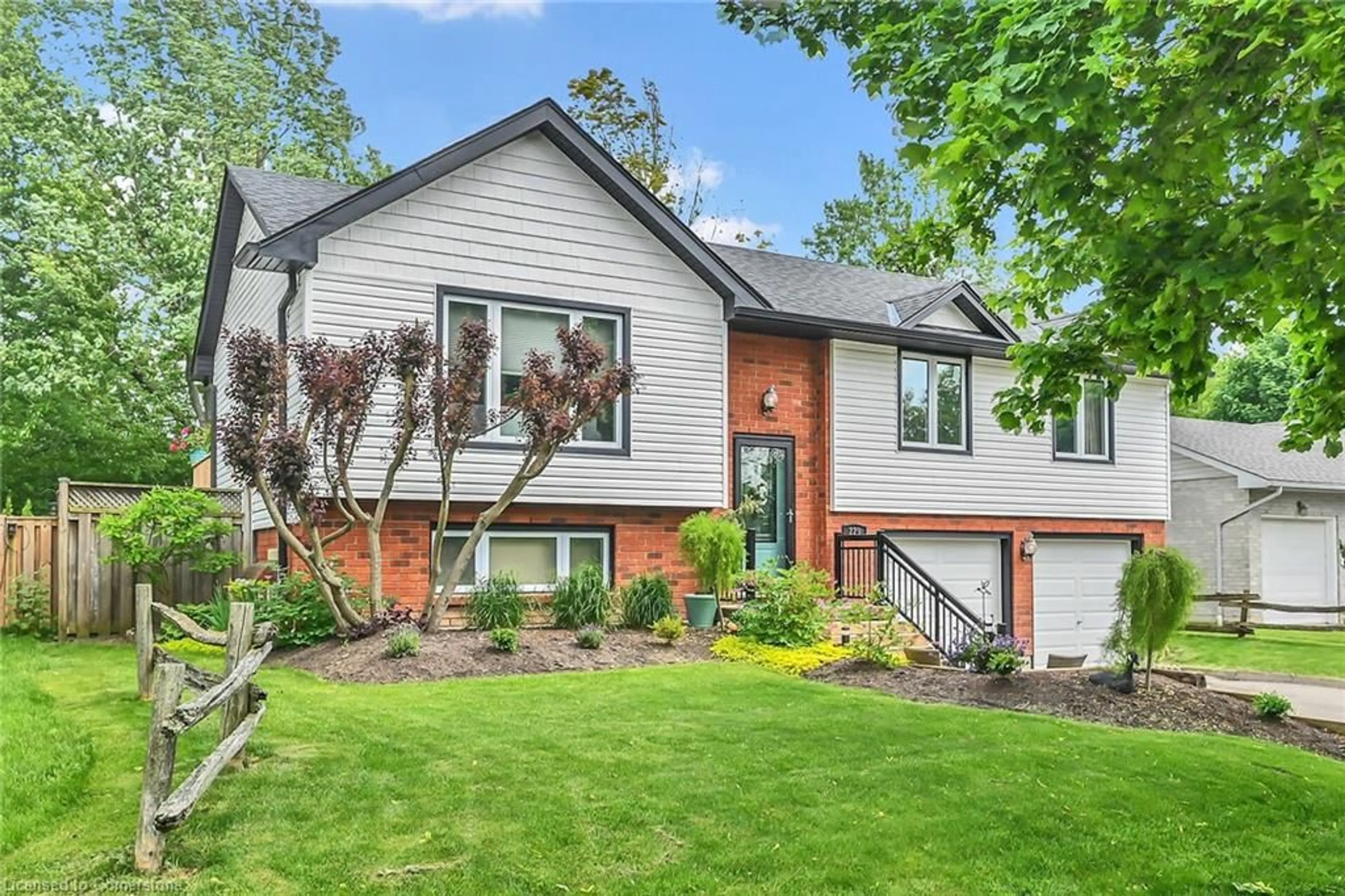 Home with brick exterior material, street for 229 Williamson Dr, Caledonia Ontario N3W 1A5