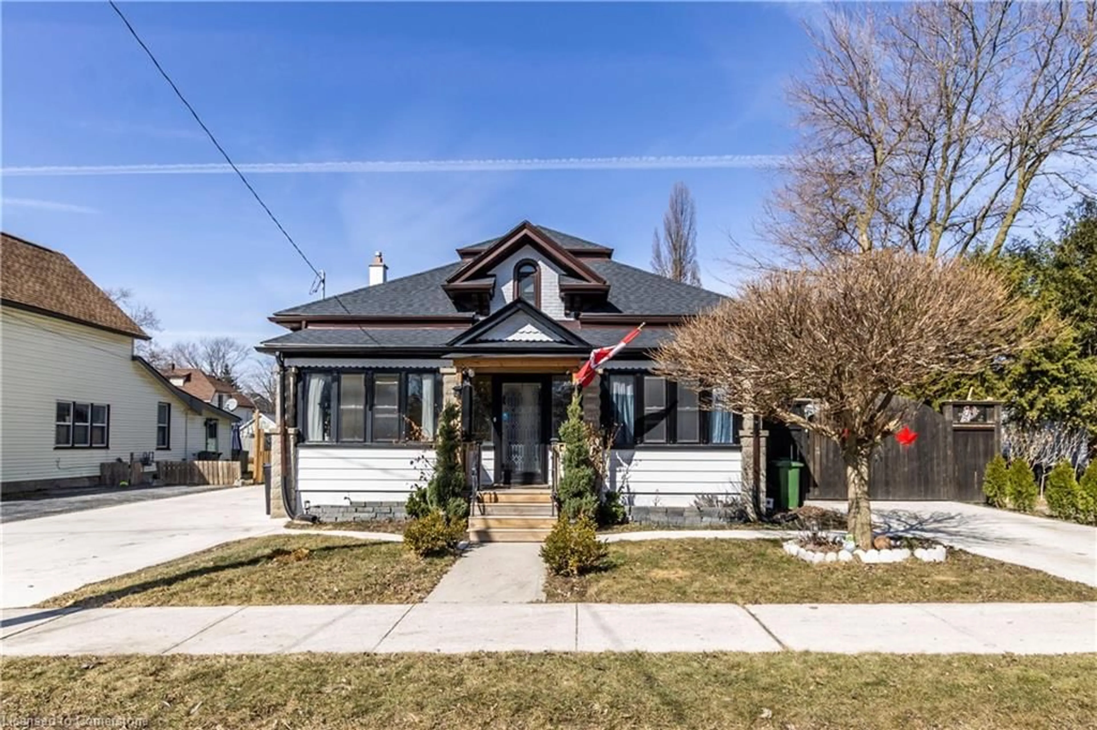 Home with brick exterior material, street for 30 Erie St, St. Thomas Ontario N5R 2M5