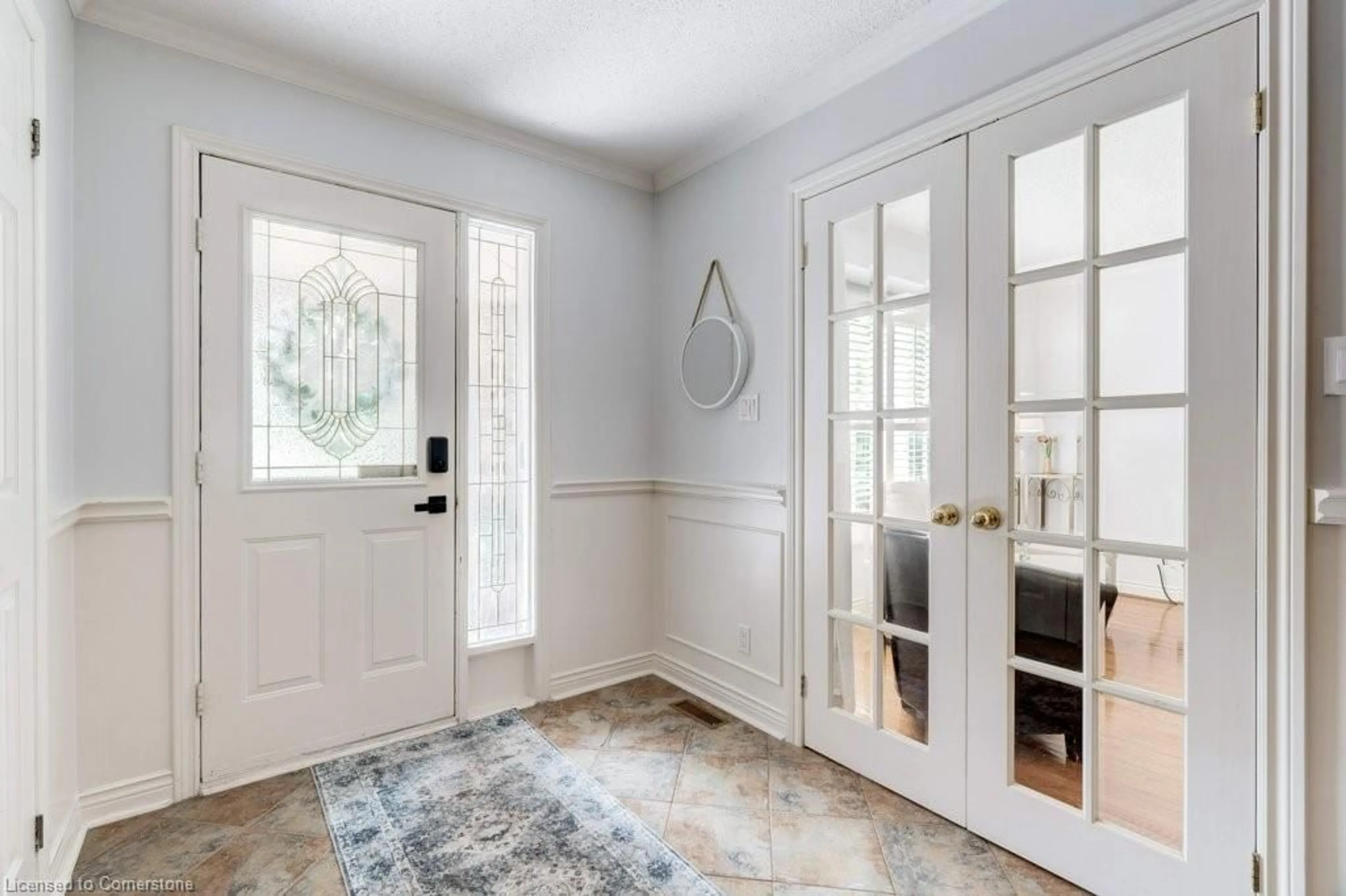Indoor entryway for 71 Chudleigh St, Waterdown Ontario L8B 0C1