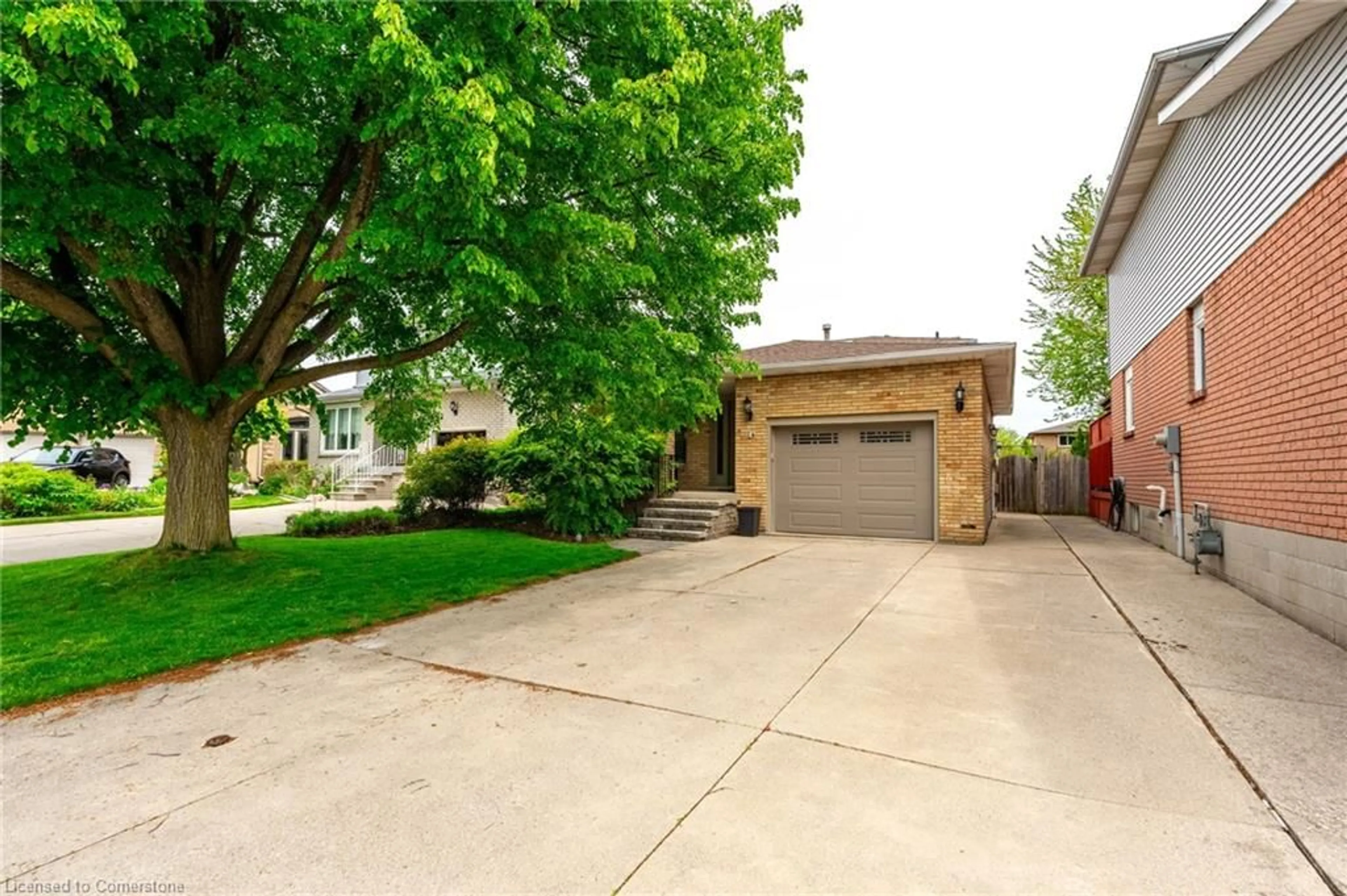 Unknown for 14 Vista Crt, Hamilton Ontario L9B 1X2