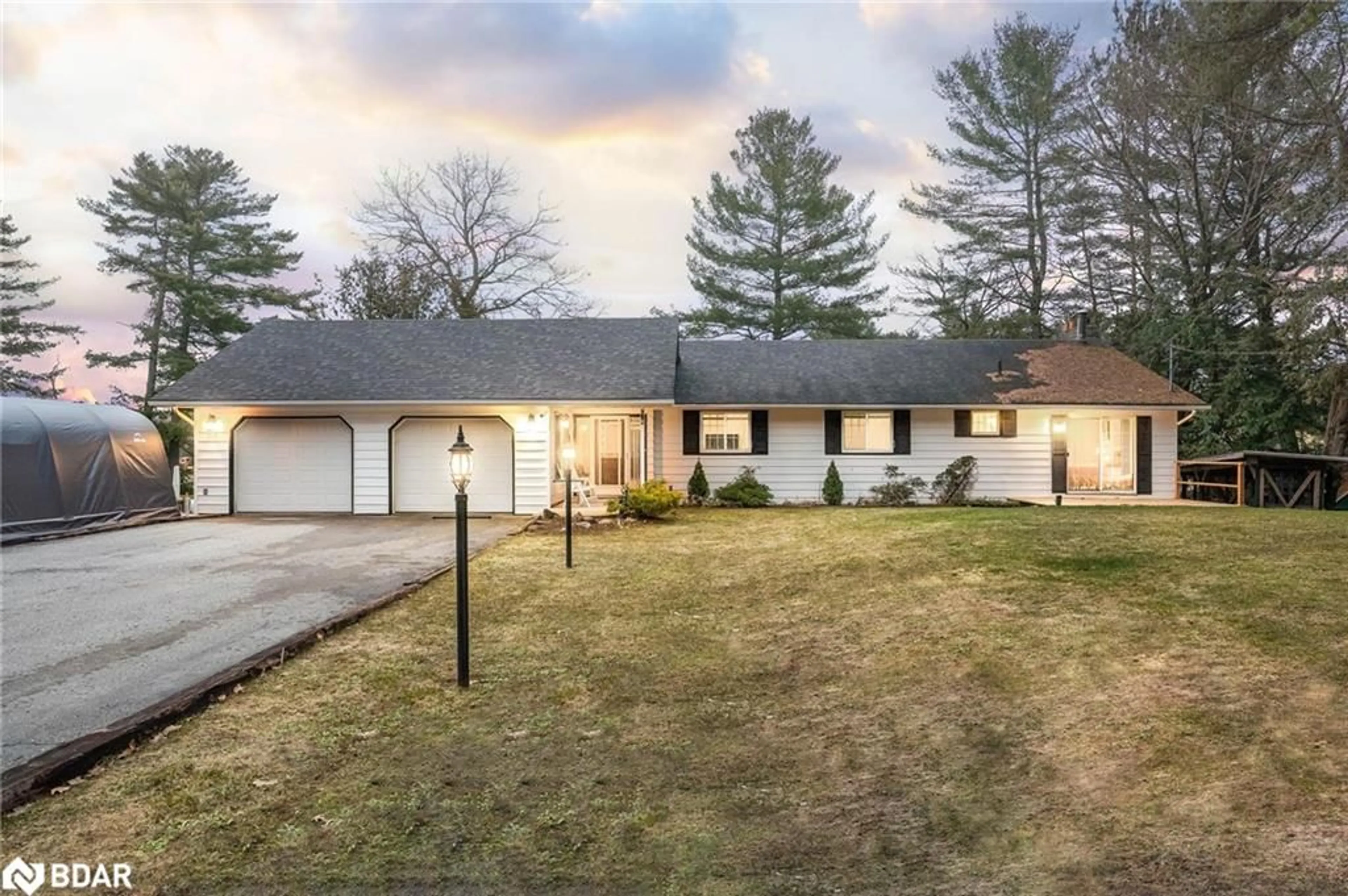 A pic from outside/outdoor area/front of a property/back of a property/a pic from drone, street for 7817 Oakridge Dr, Washago Ontario L0K 2B0