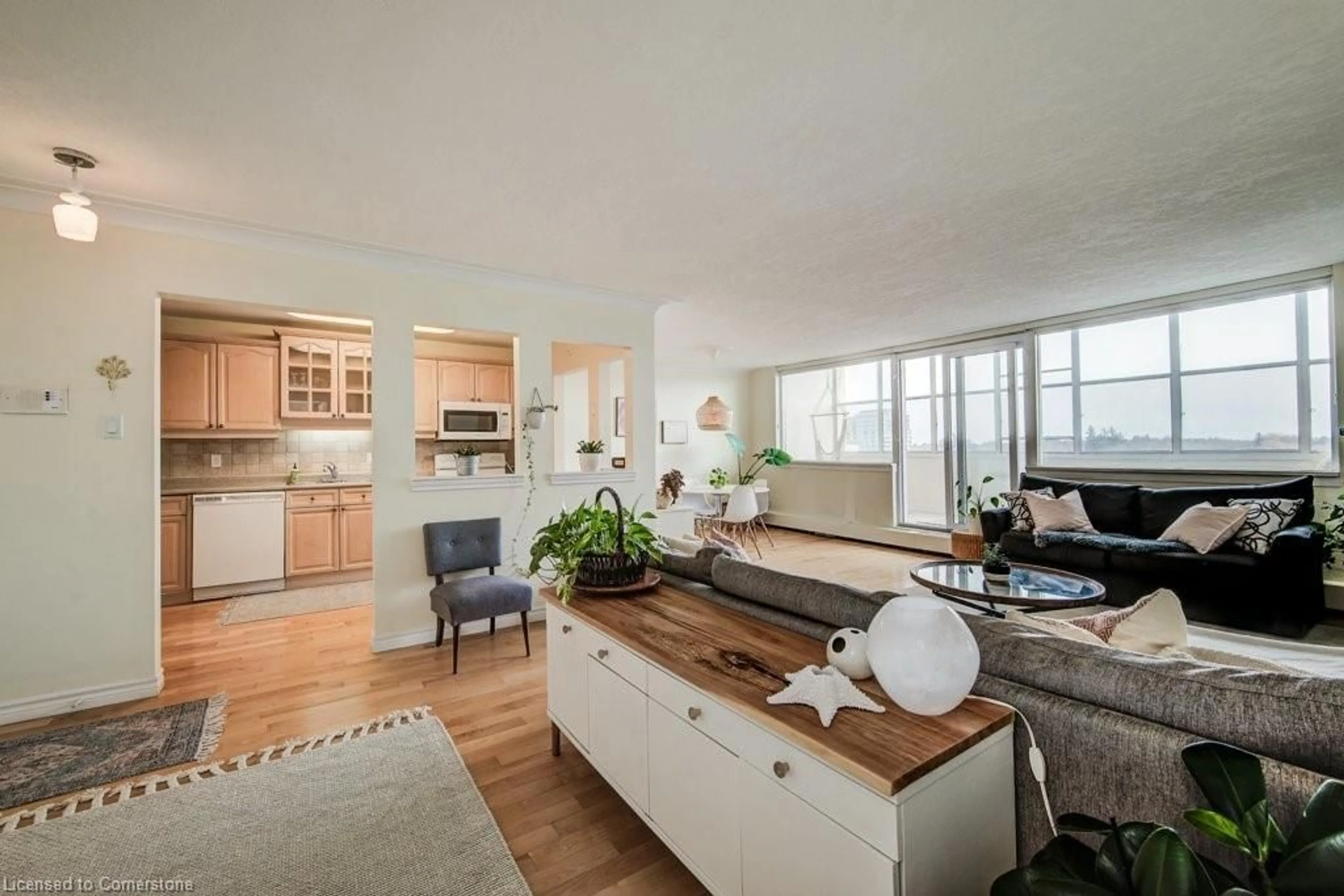 Open concept kitchen, unknown for 65 Westmount Rd #910, Waterloo Ontario N2L 5G6