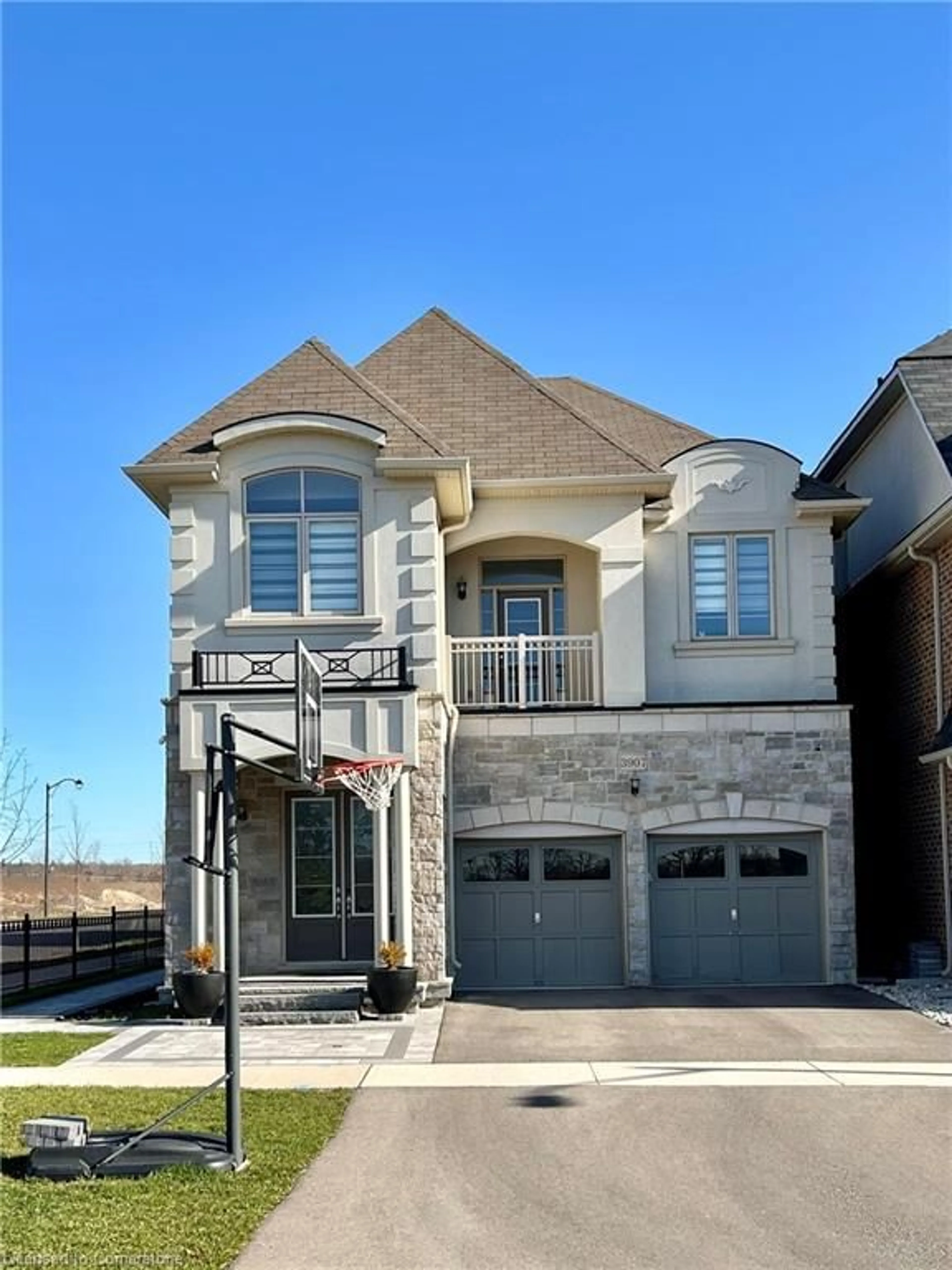 Home with brick exterior material, street for 3907 Thomas Alton Blvd, Burlington Ontario L7M 1A2