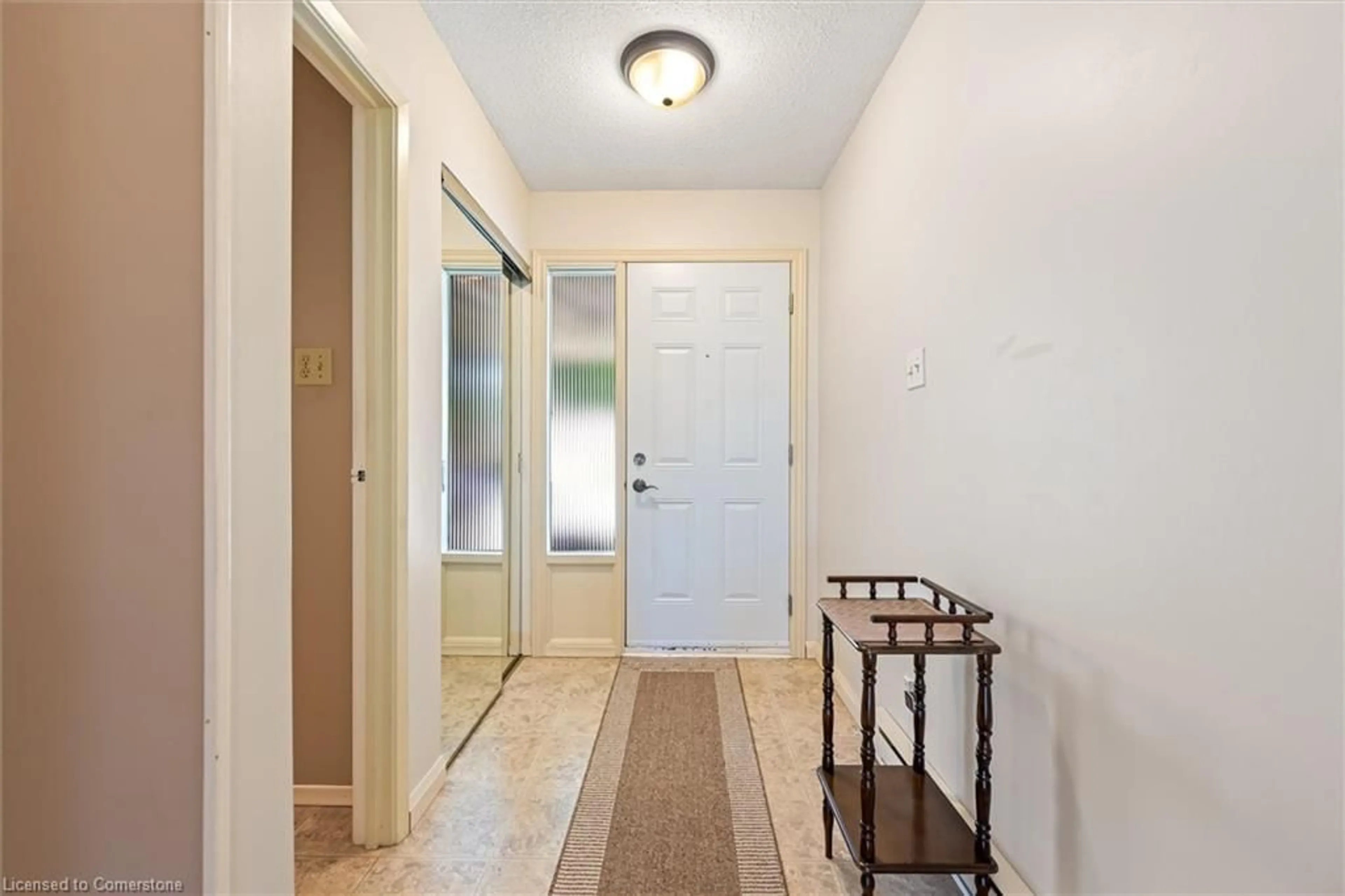 Indoor entryway for 5005 Pinedale Ave #56, Burlington Ontario L7L 5J6