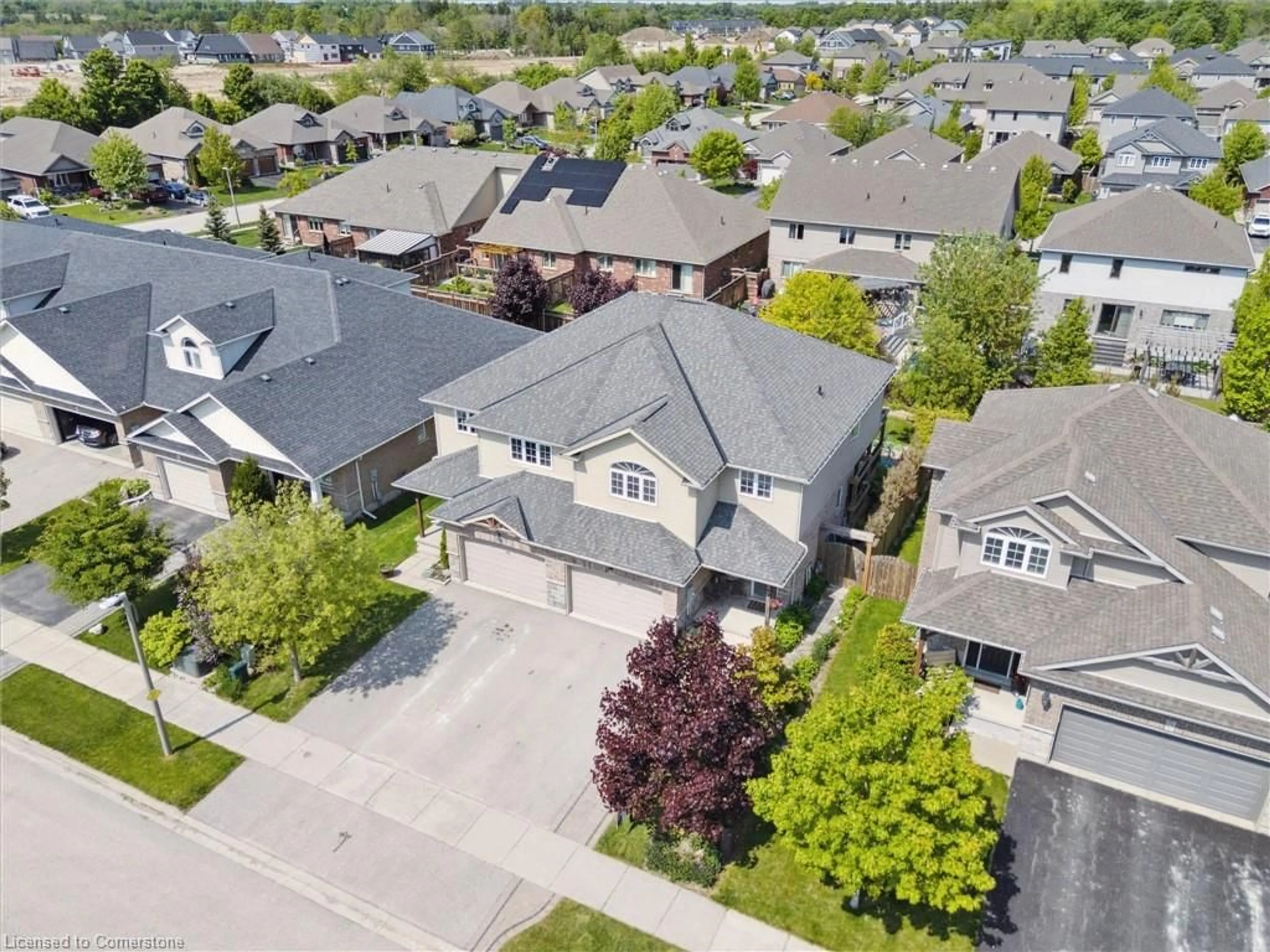 A pic from outside/outdoor area/front of a property/back of a property/a pic from drone, street for 71 Healey St, Fergus Ontario N0B 1S0