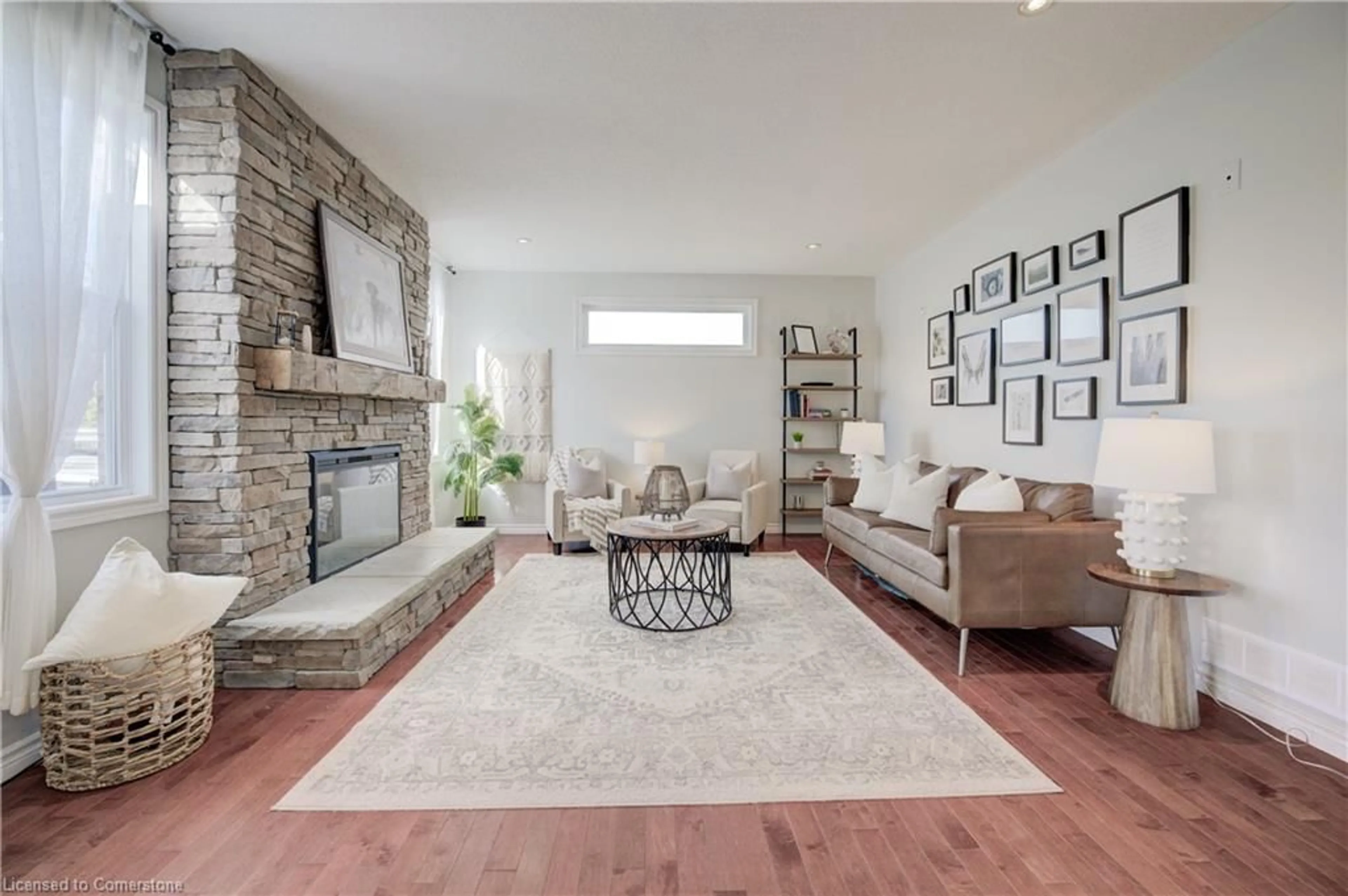 Living room with furniture, unknown for 606 Frieburg Dr, Waterloo Ontario N2T 2Y4