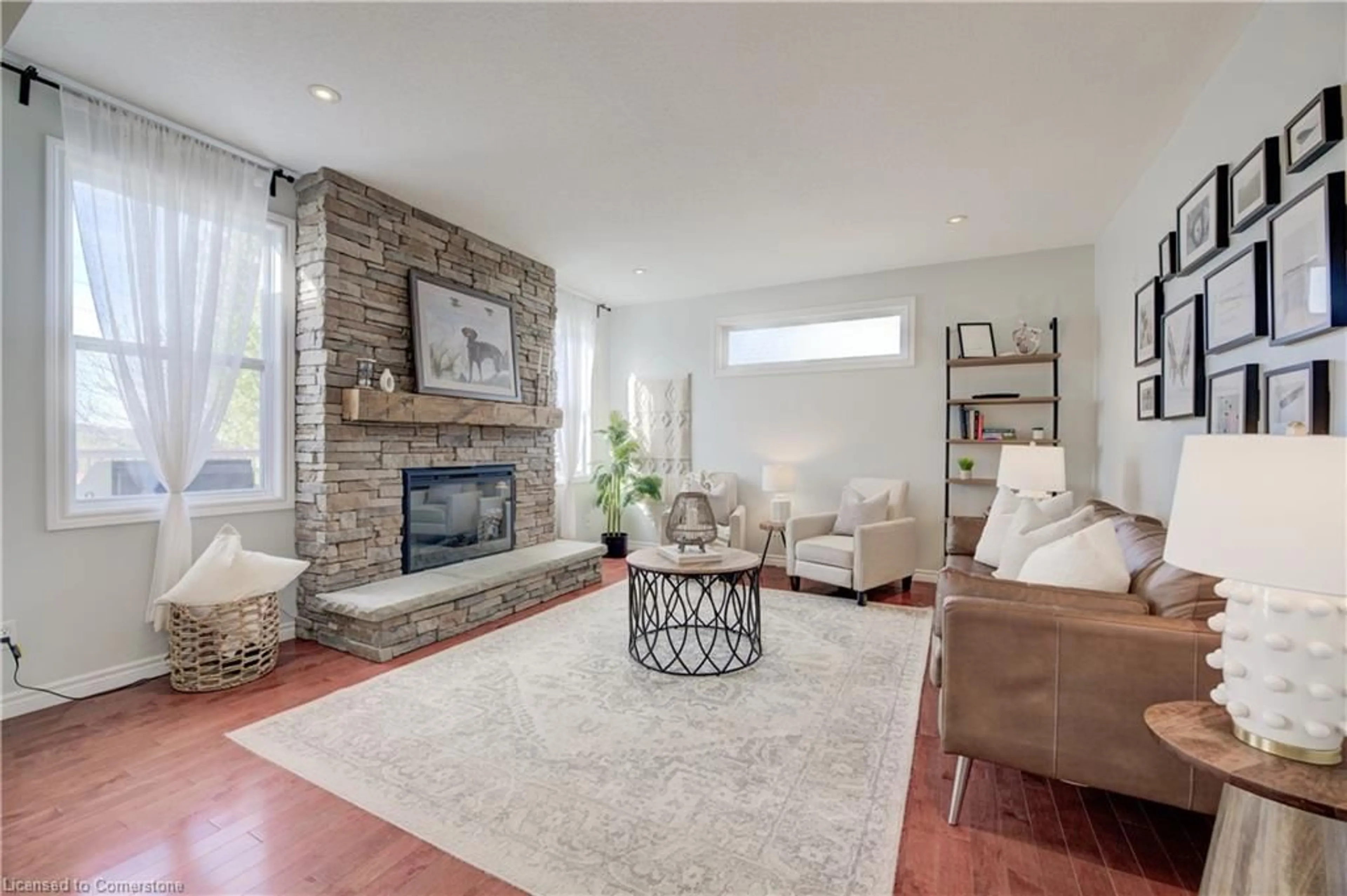 Living room with furniture, unknown for 606 Frieburg Dr, Waterloo Ontario N2T 2Y4