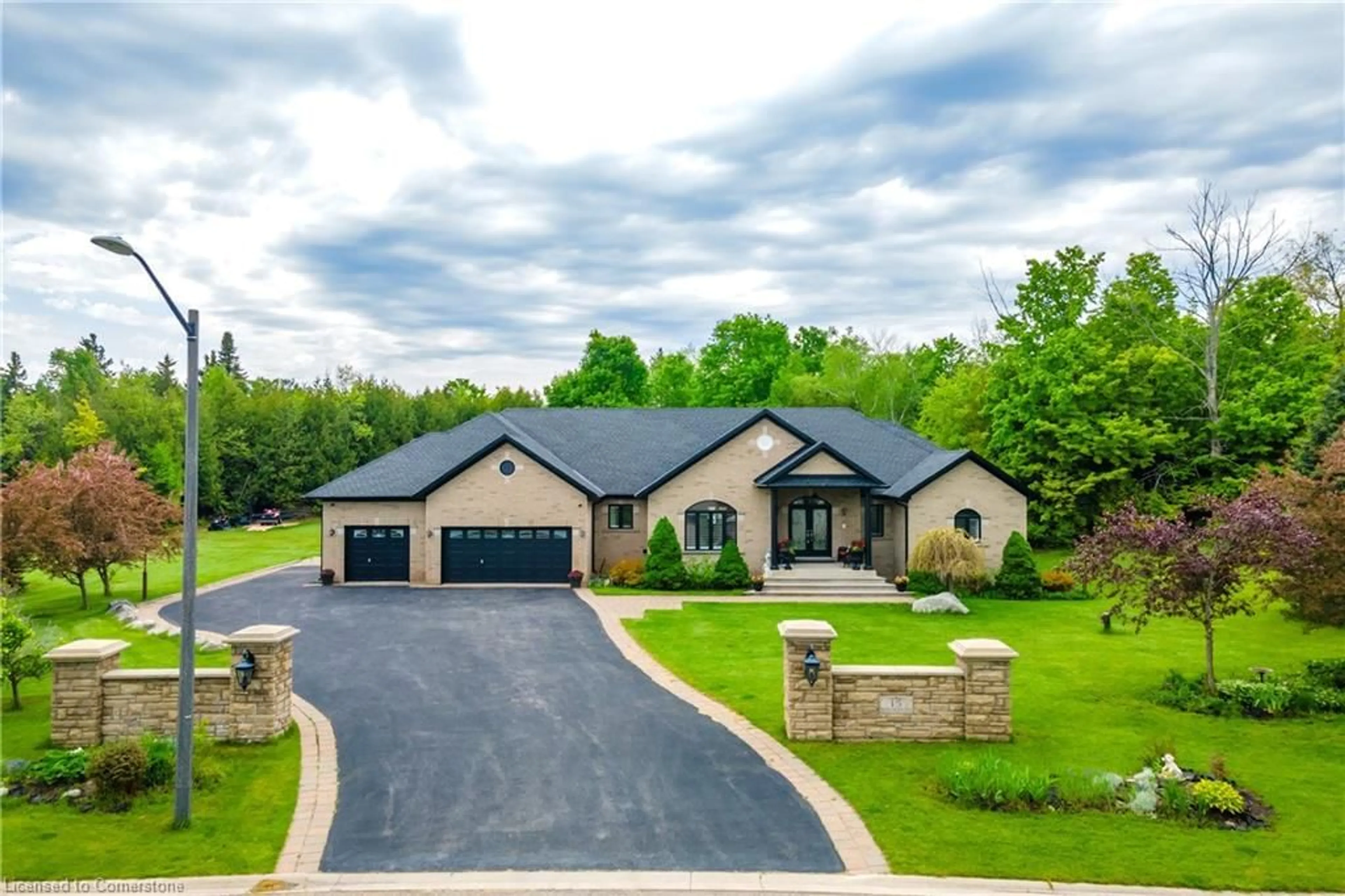 Unknown for 15 Rolling Meadow Dr, Caledon East Ontario L7K 0N2