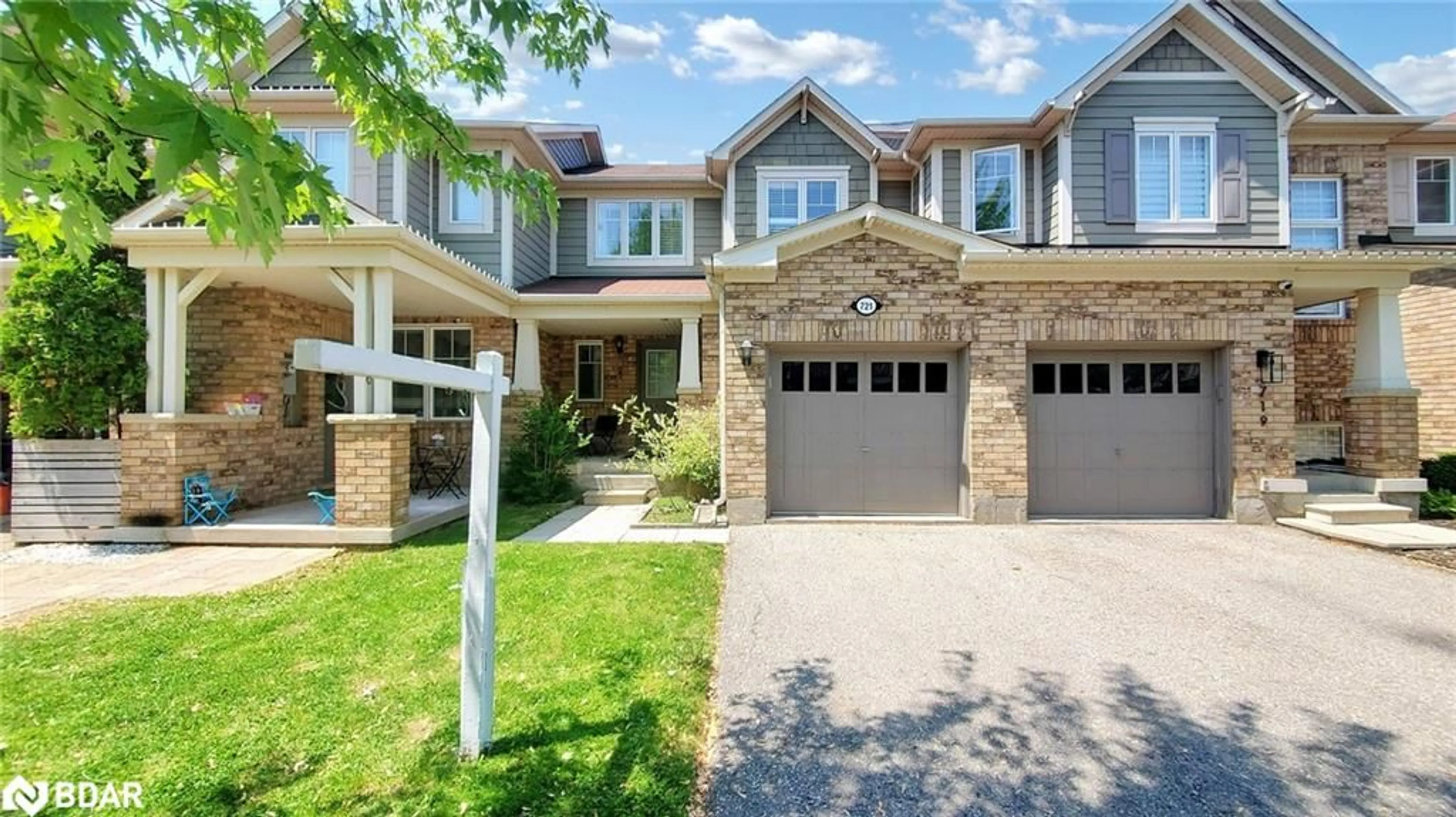 Home with brick exterior material, street for 721 Shortreed Cres, Milton Ontario L9T 0E7