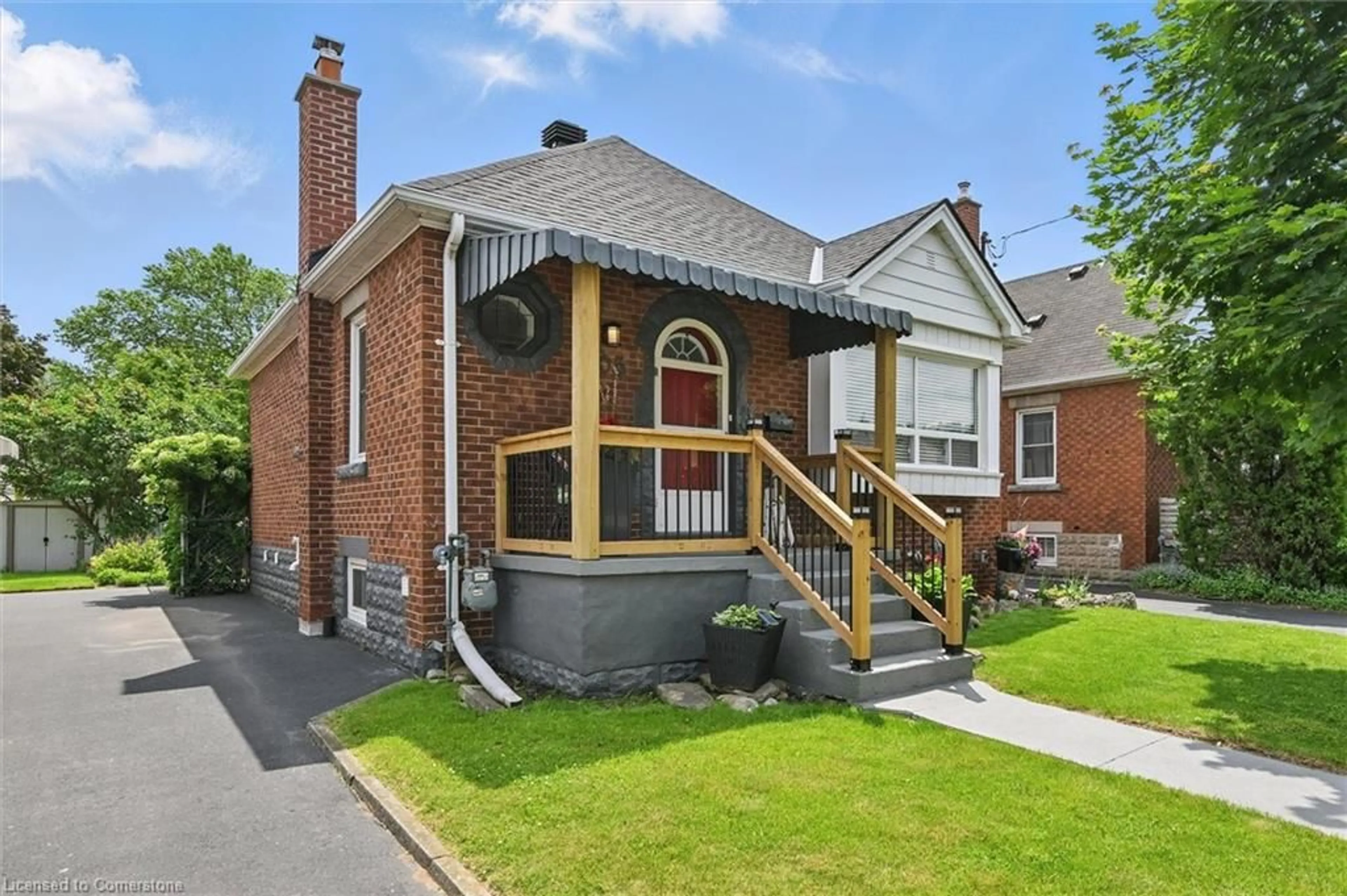 Home with brick exterior material, street for 105 Weir St, Hamilton Ontario L8K 3A8
