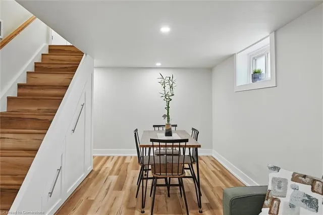 Additional image 21 of 105 Weir St