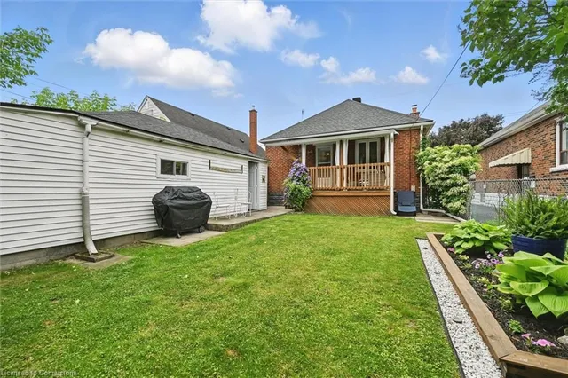 Additional image 33 of 105 Weir St