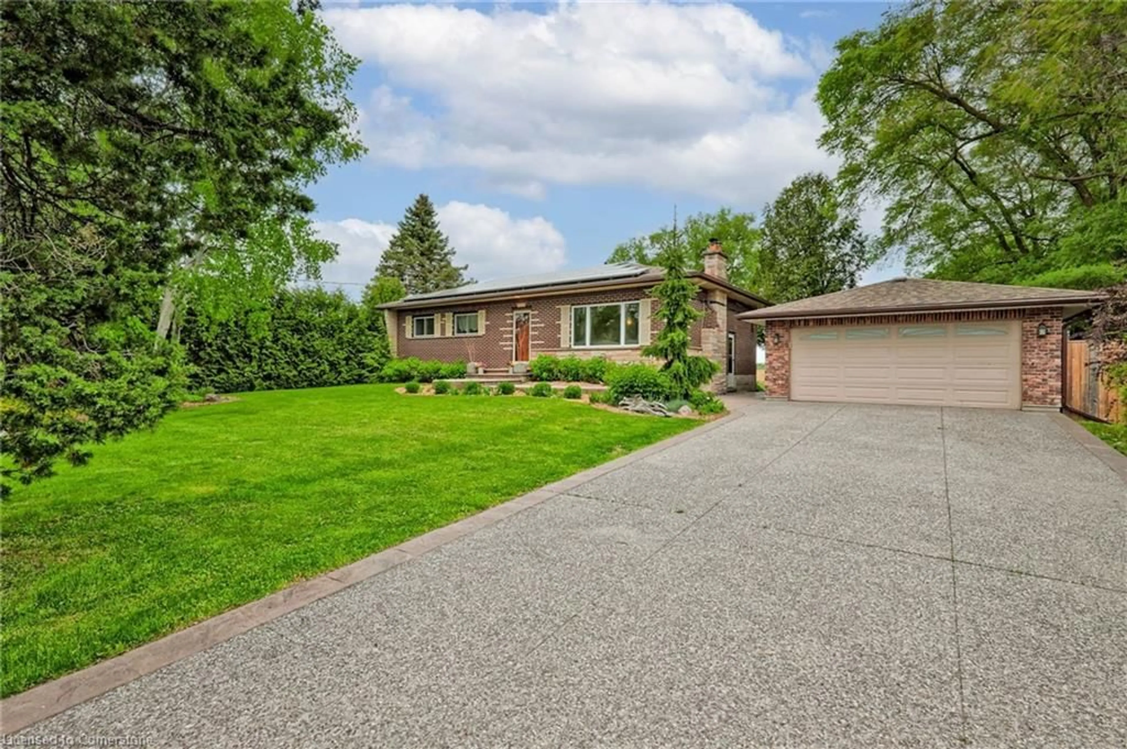 Home with brick exterior material, street for 8276 White Church Rd, Hamilton Ontario L0R 1W0
