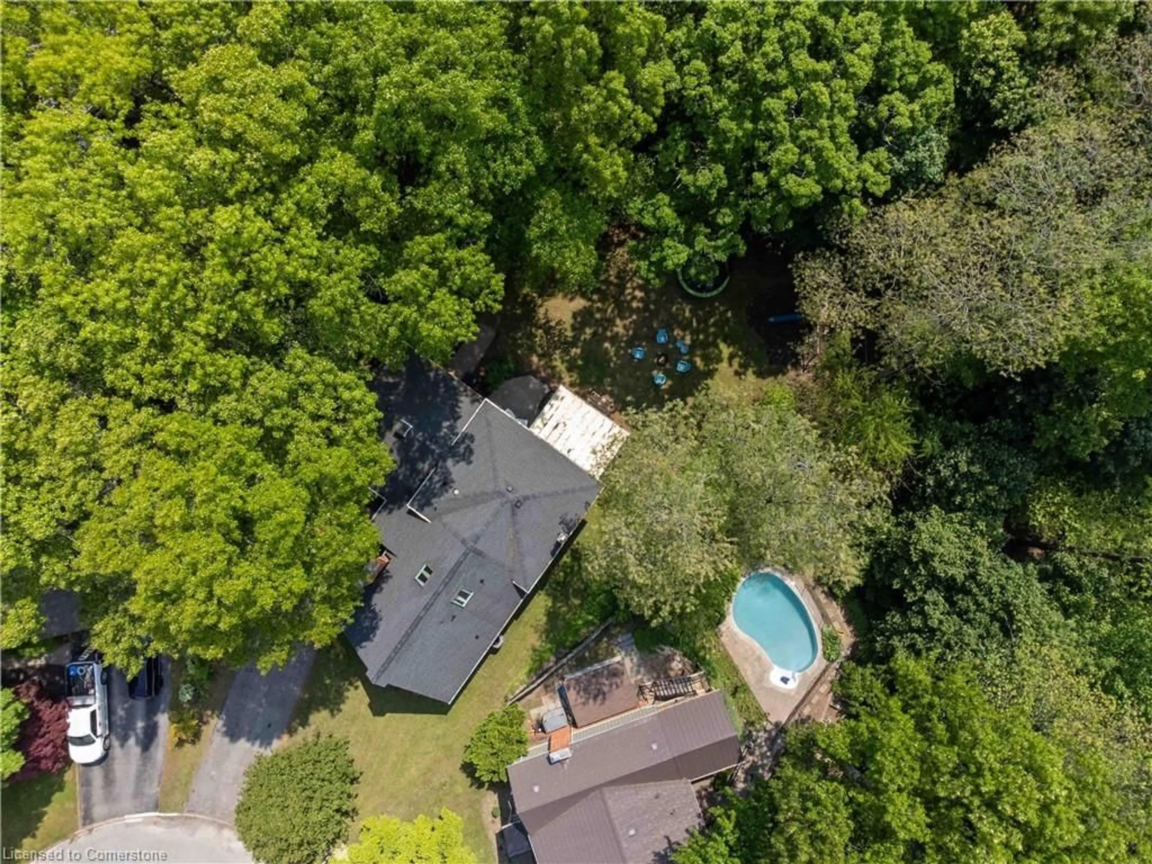 A pic from outside/outdoor area/front of a property/back of a property/a pic from drone, forest/trees view for 22 Berkhout Terr, Pelham Ontario L0S 1E2