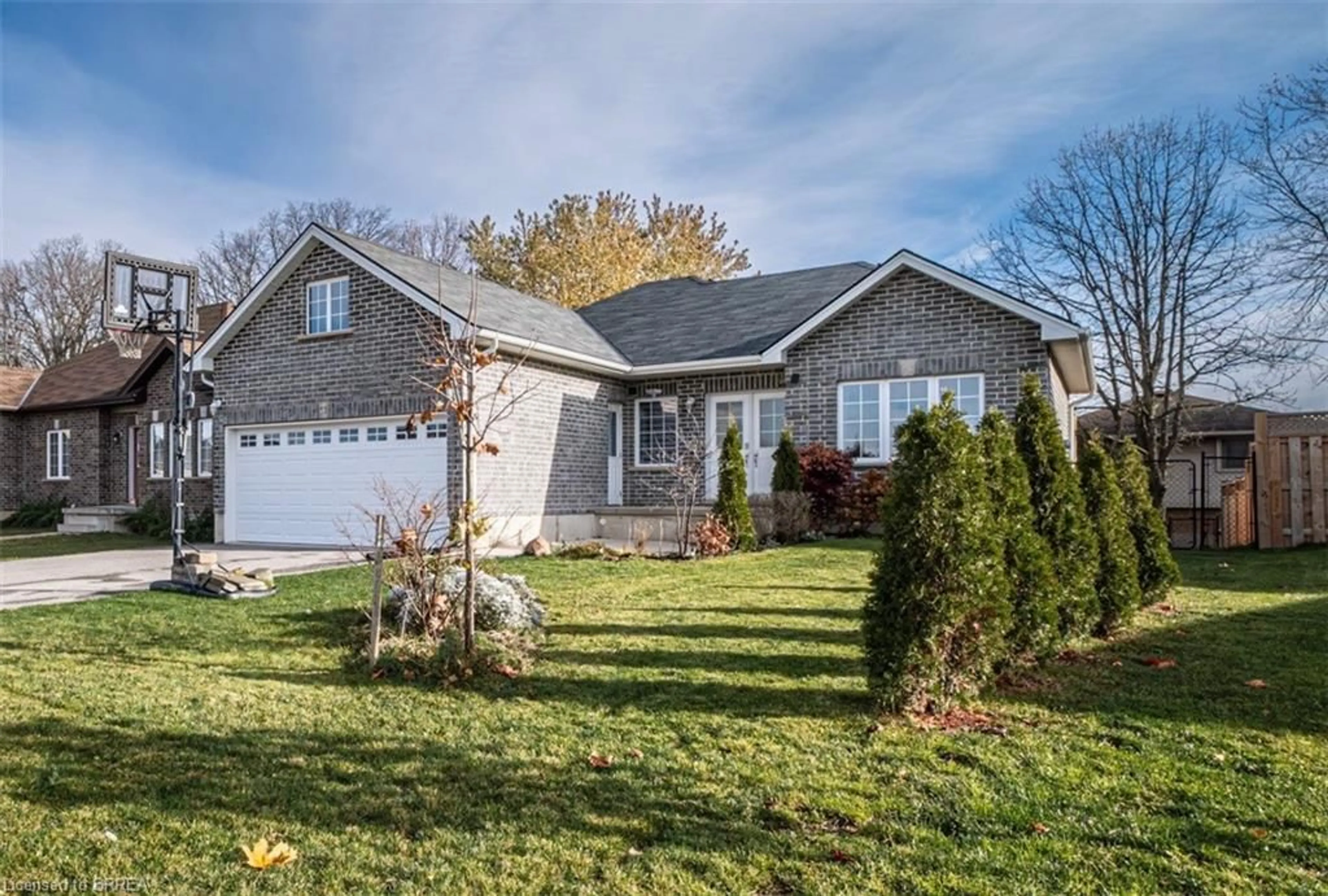 Home with brick exterior material, street for 53 Dennis Dr, Norwich Ontario N0J 1P0