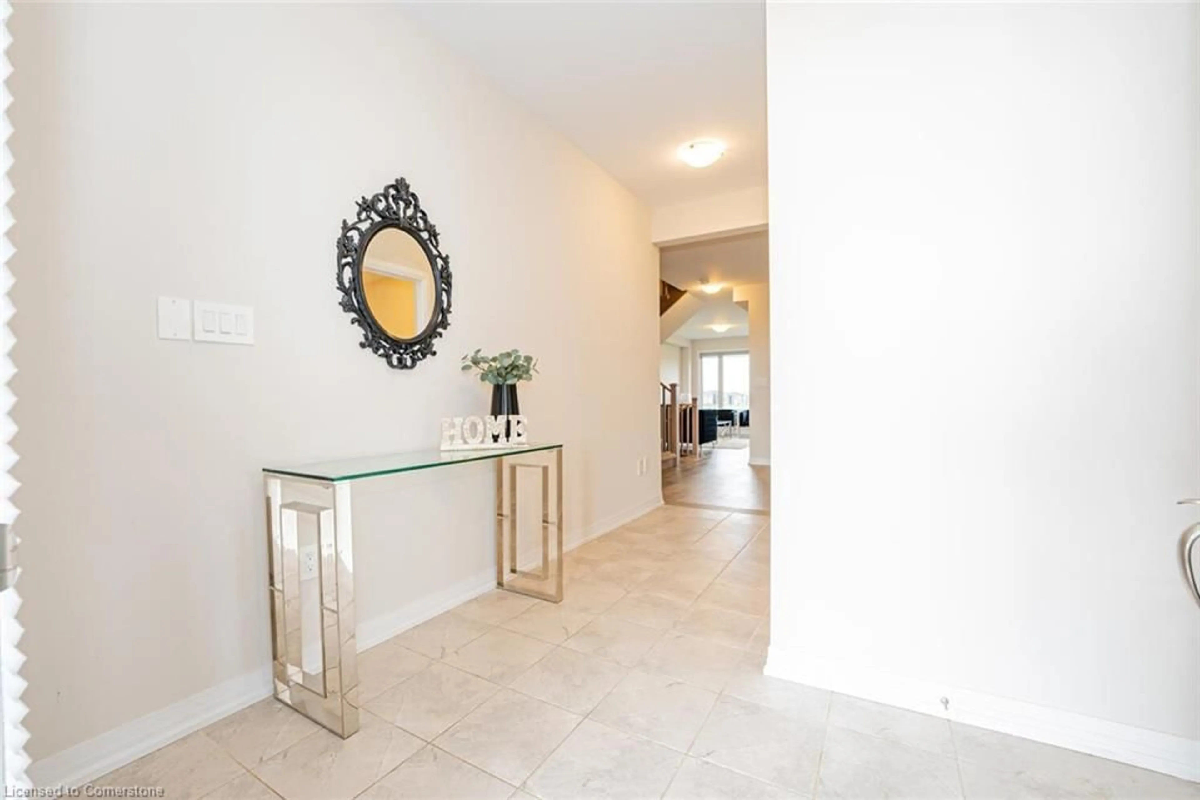 Indoor foyer for 298 Newman Dr, Cambridge Ontario N1S 0E1
