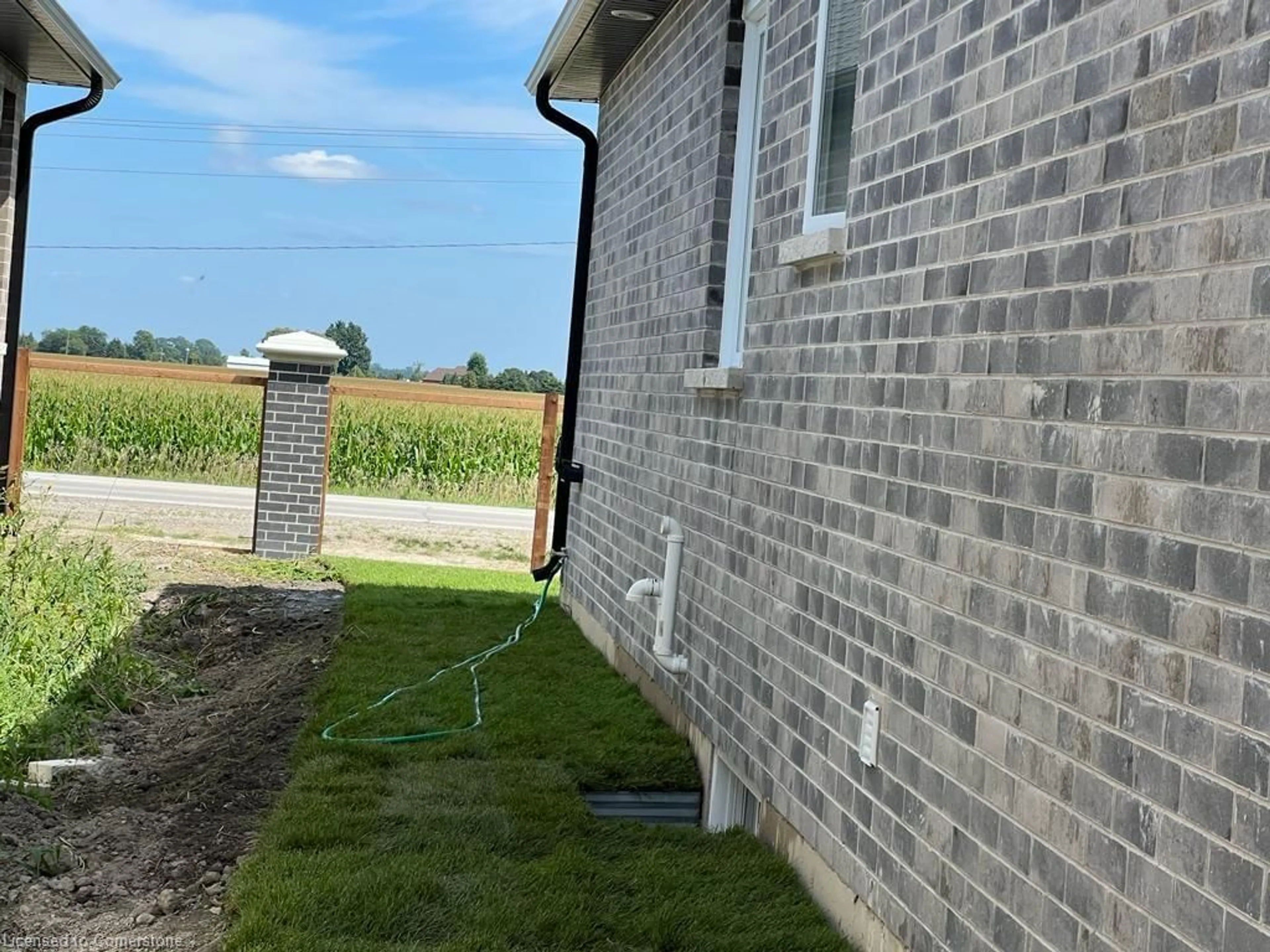 A pic from outside/outdoor area/front of a property/back of a property/a pic from drone, building for 312 Stathis Blvd, Sarnia Ontario N7G 0G7