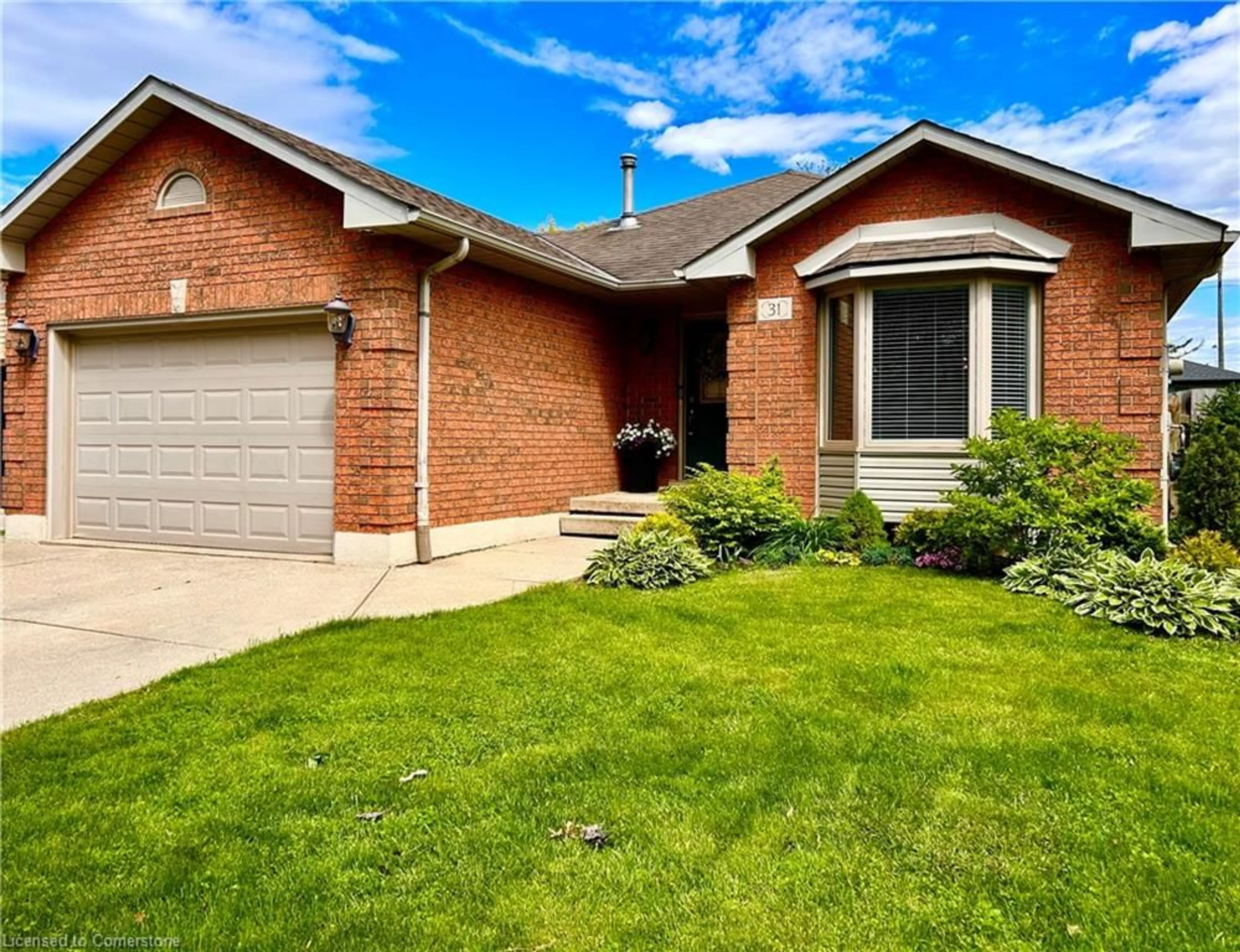 Home with brick exterior material, street for 31 Loneoak Cres, Stoney Creek Ontario L8J 2T8
