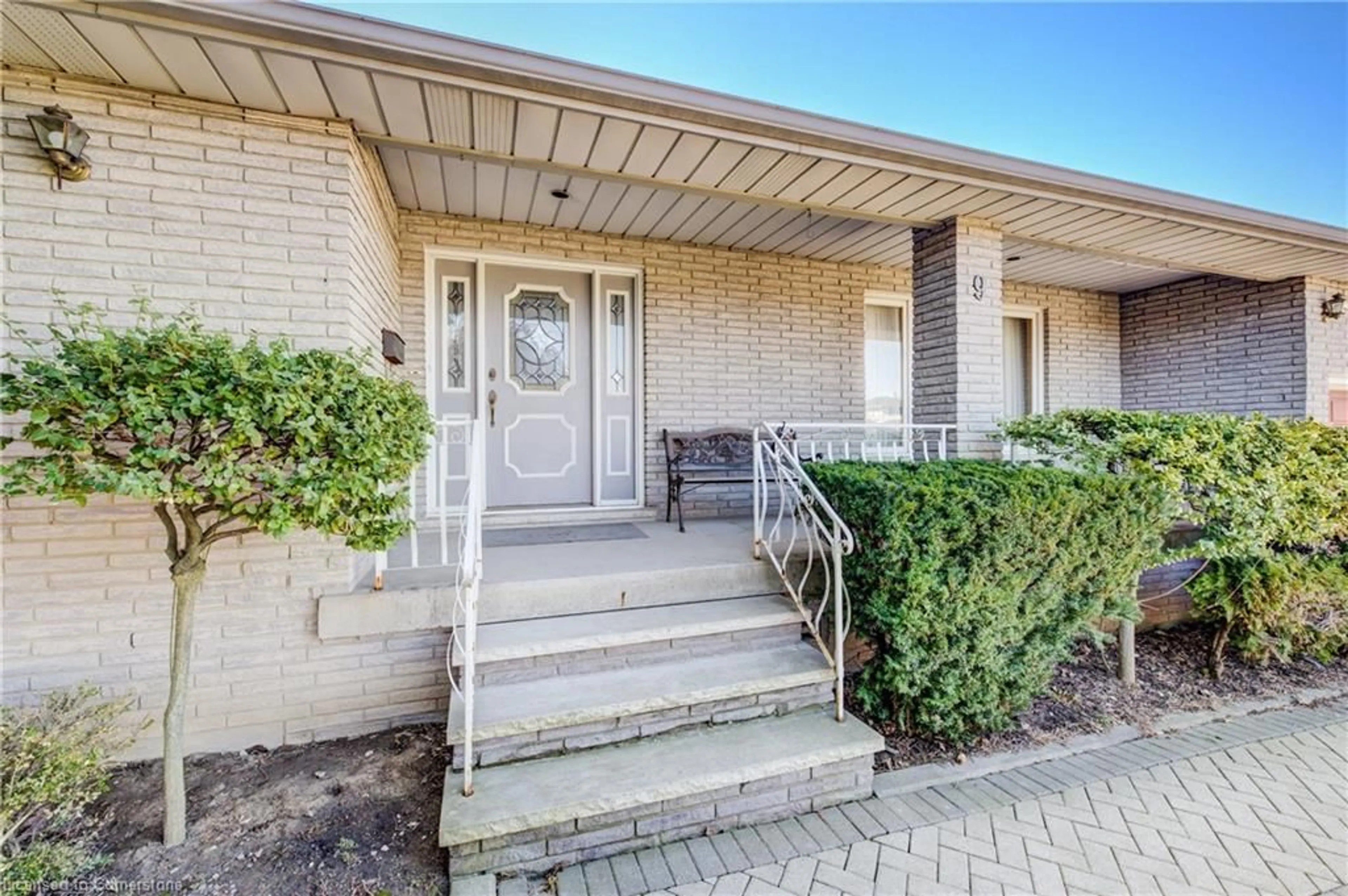Unknown for 9 Stonecliff Crt, Hamilton Ontario L9C 7G2