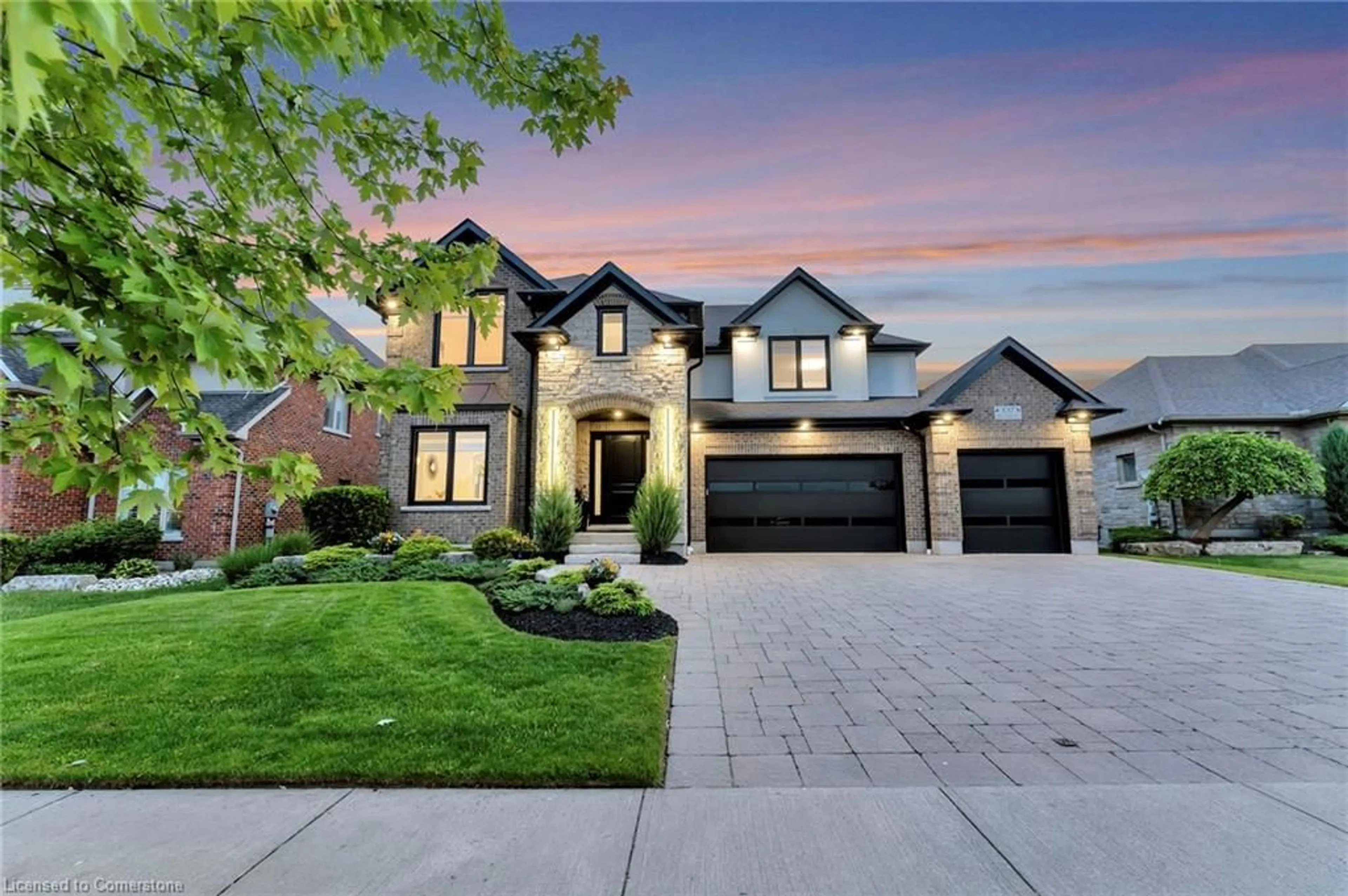 Home with brick exterior material, street for 537 Deer Ridge Dr, Kitchener Ontario N2P 2M2