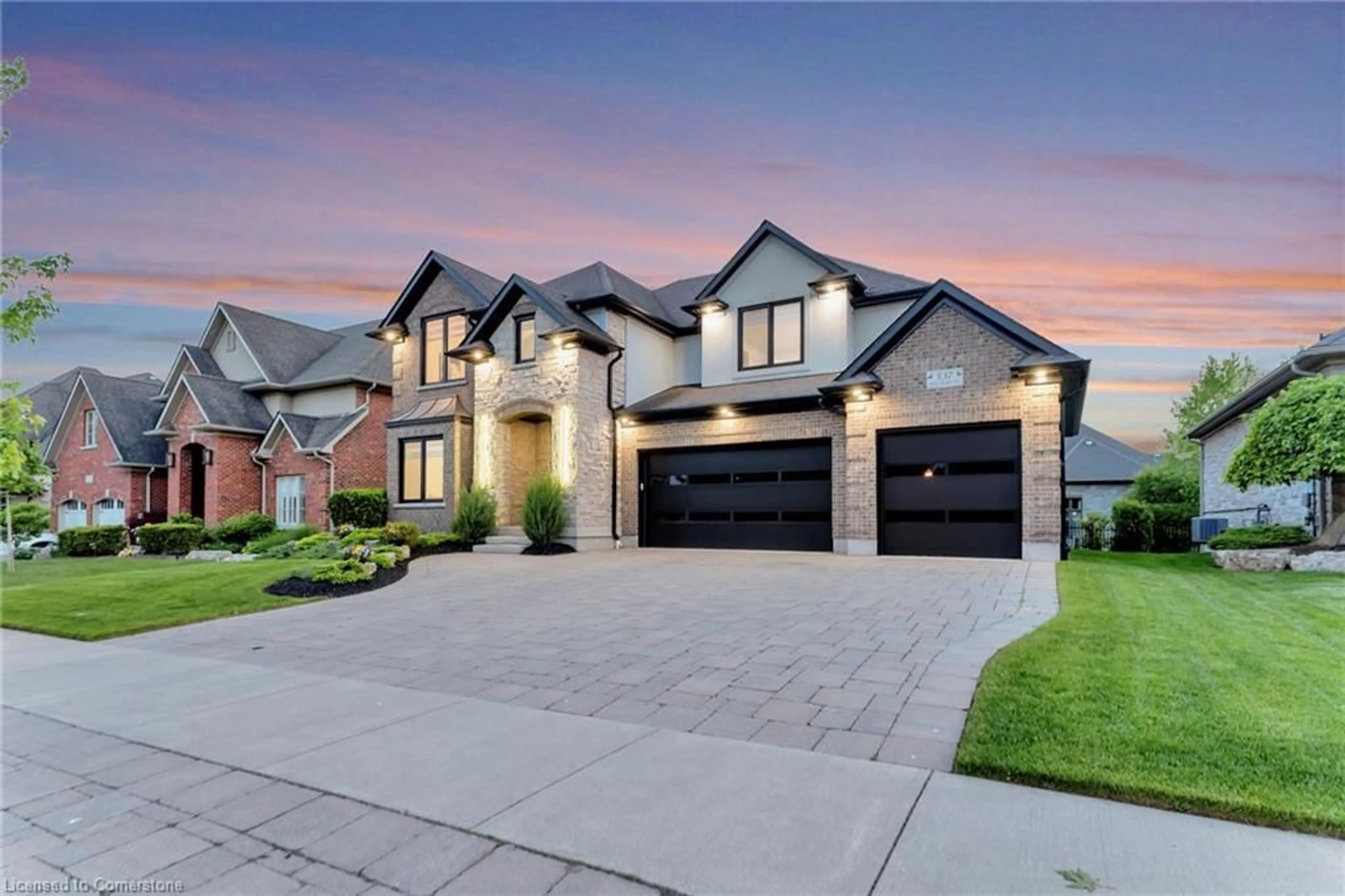 Home with brick exterior material, street for 537 Deer Ridge Dr, Kitchener Ontario N2P 2M2