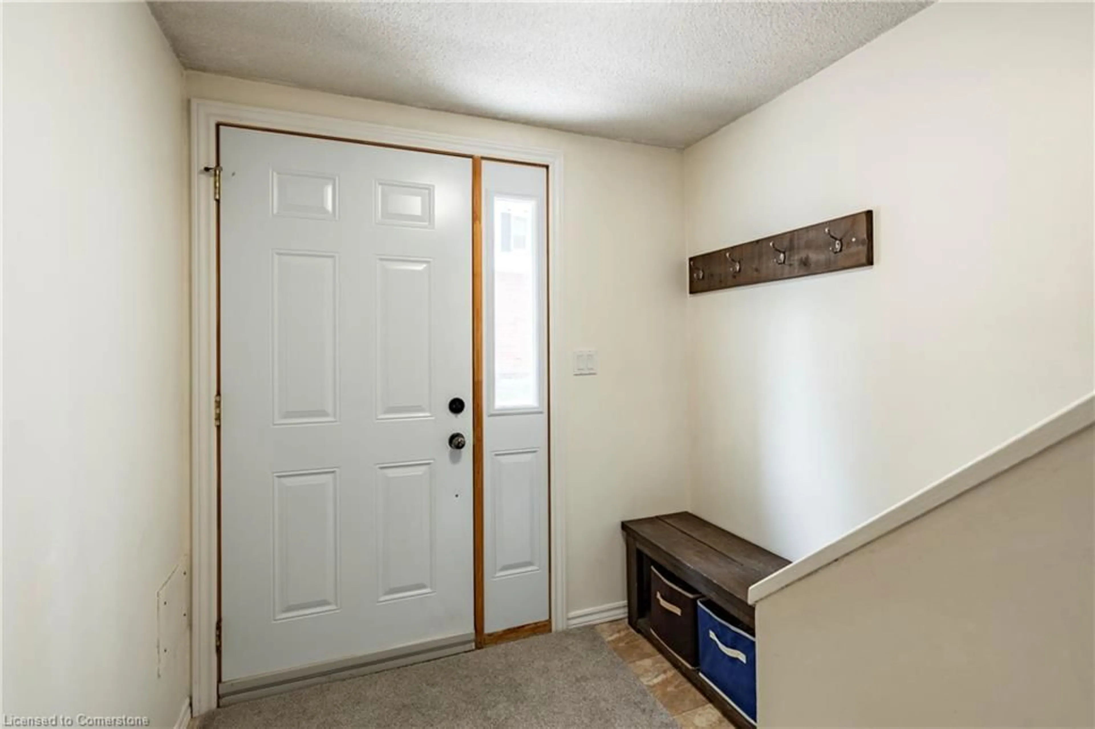 Indoor entryway for 411 Keats Way #4, Waterloo Ontario N2L 5S7