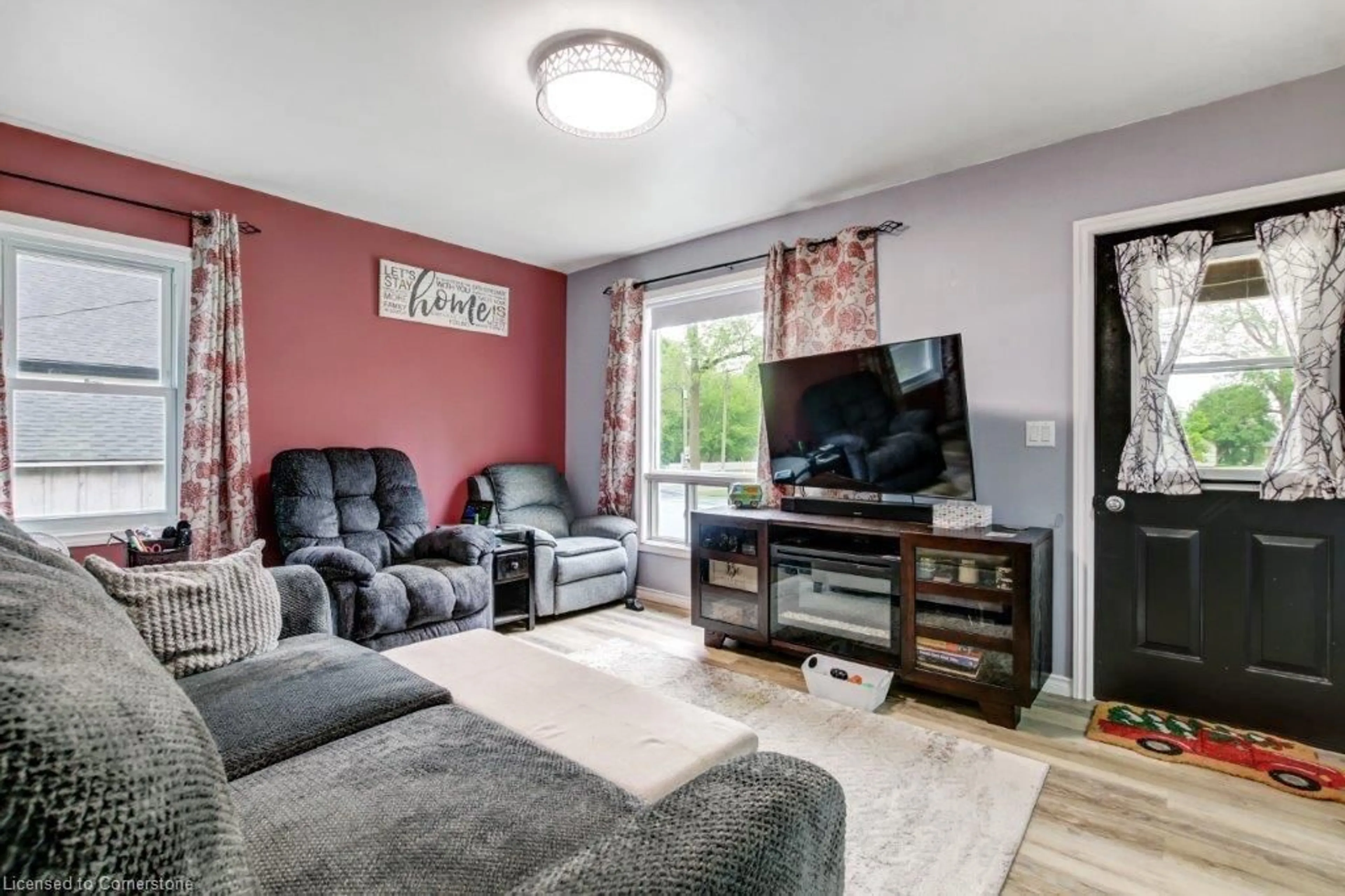 Living room with furniture, unknown for 1505 Old Brock Street, Vittoria Ontario N0E 1W0