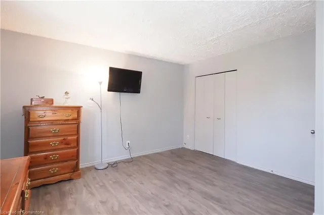 Additional property image - 6 Shadeland Cres