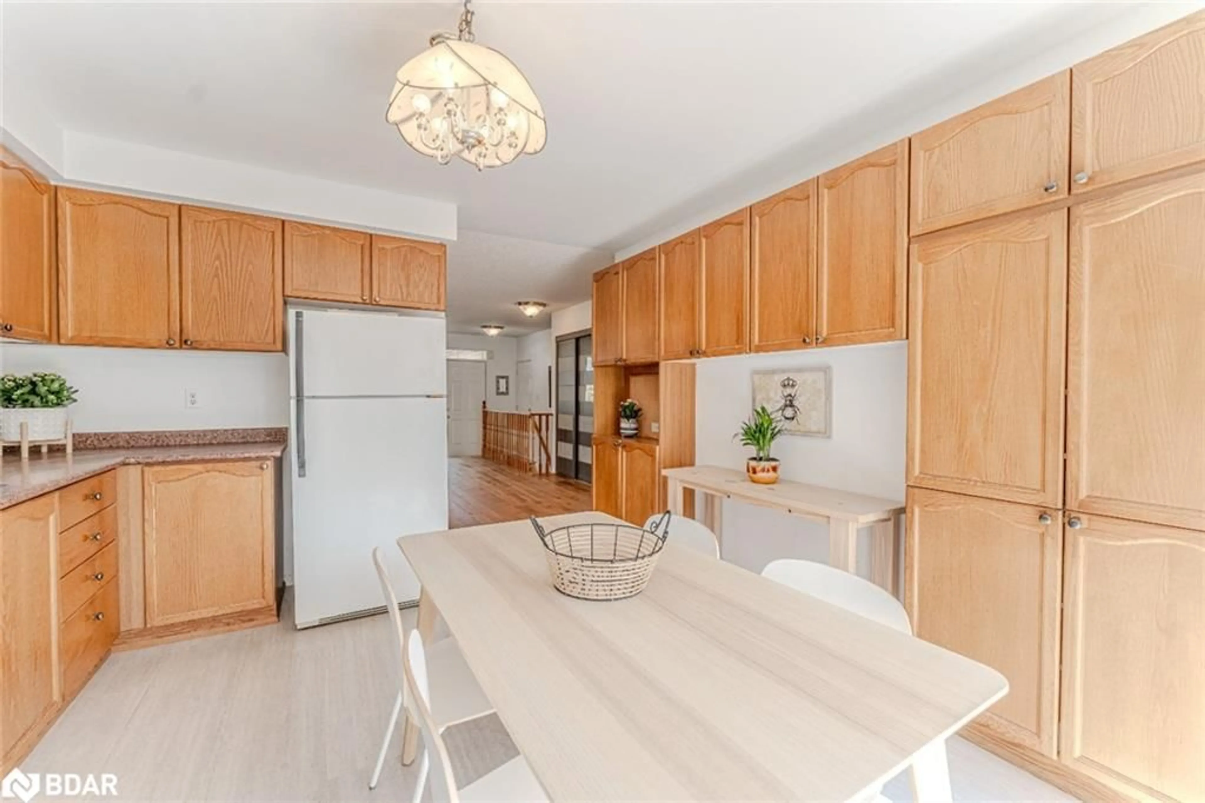 Open concept kitchen, unknown for 24 Nicholson Dr, Barrie Ontario L4N 8L7