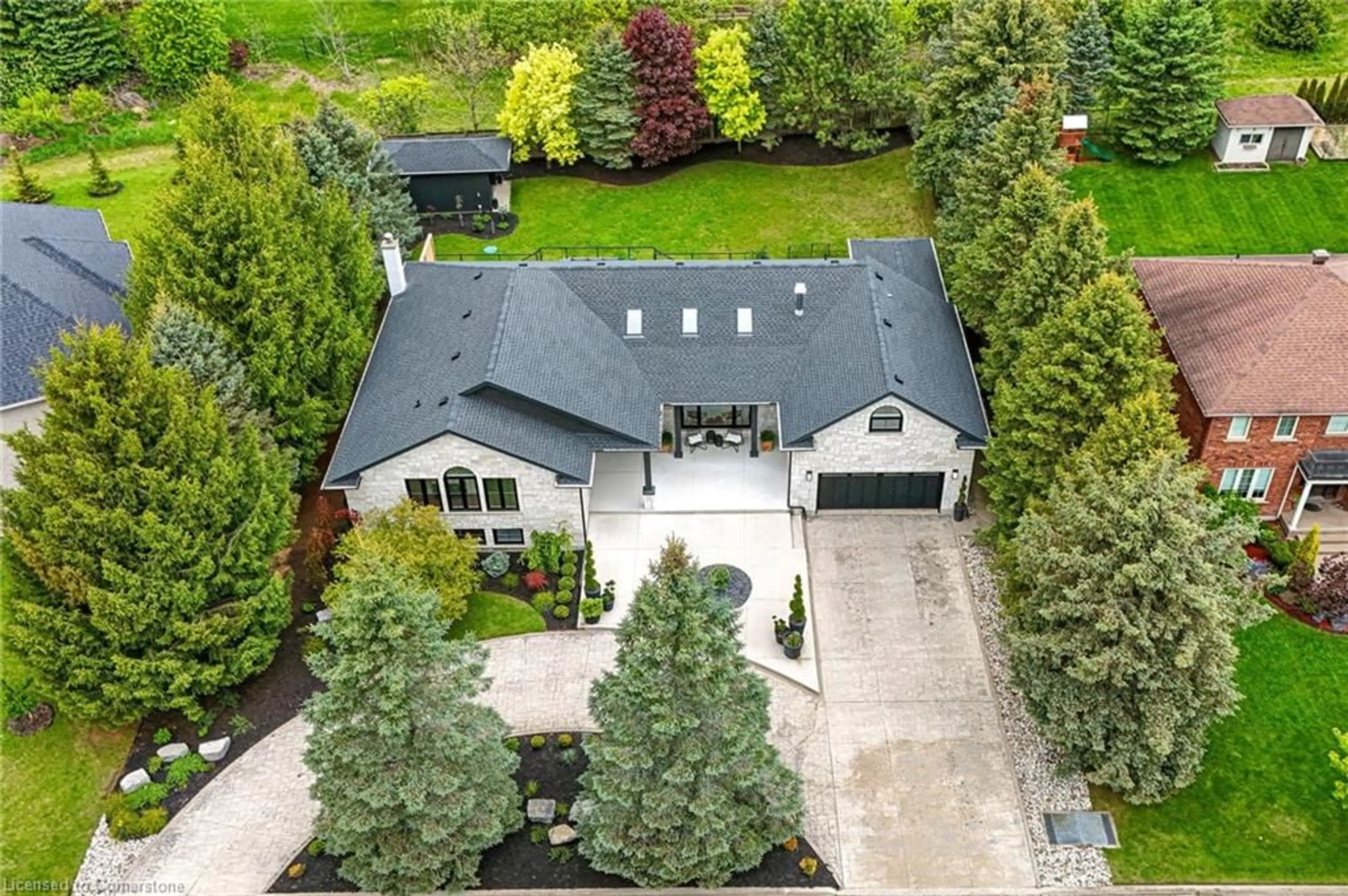 A pic from outside/outdoor area/front of a property/back of a property/a pic from drone, street for 98 Mannheim Cres, Petersburg Ontario N0B 2H0