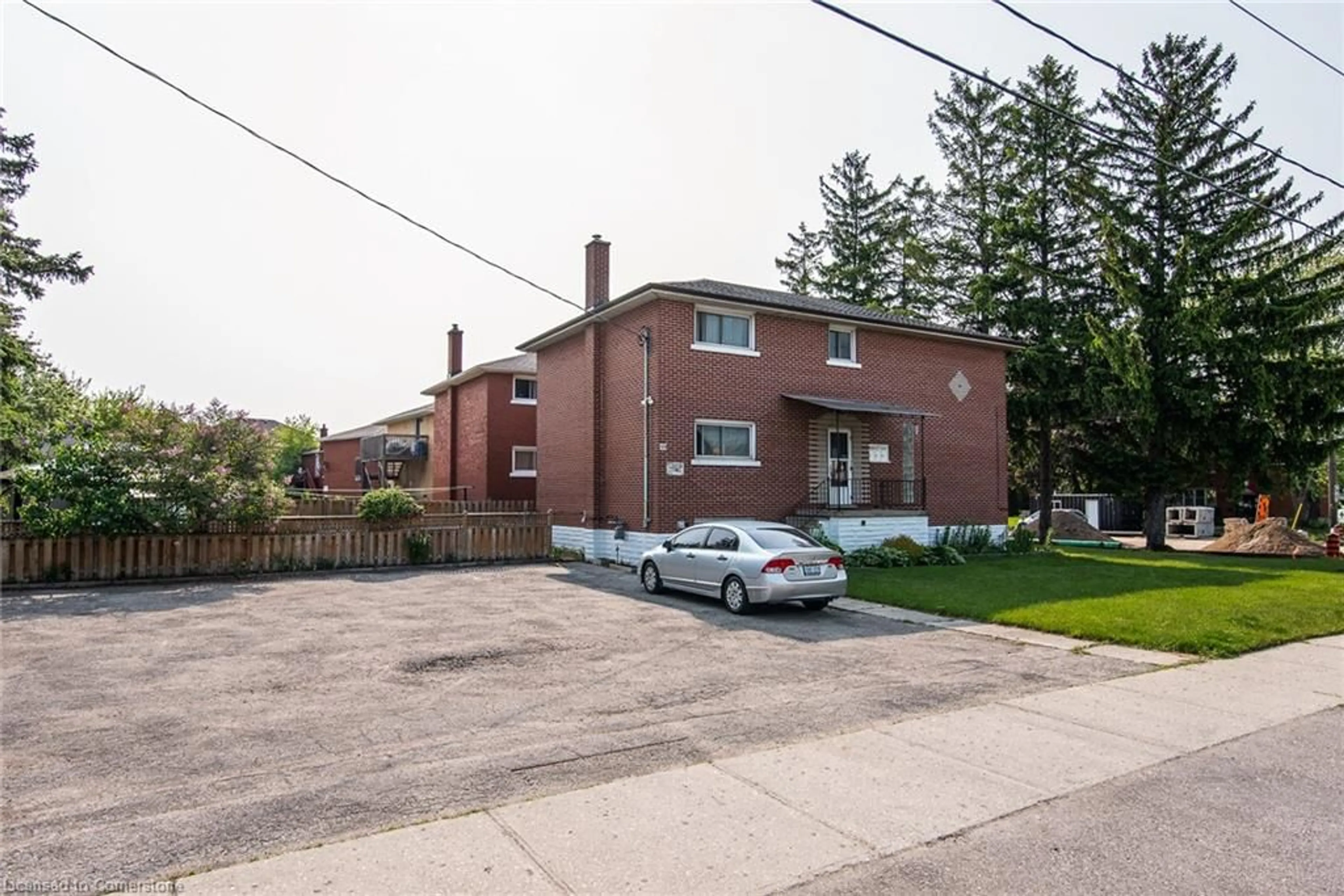 Home with brick exterior material, street for 129 River Rd, Kitchener Ontario N2B 2G7