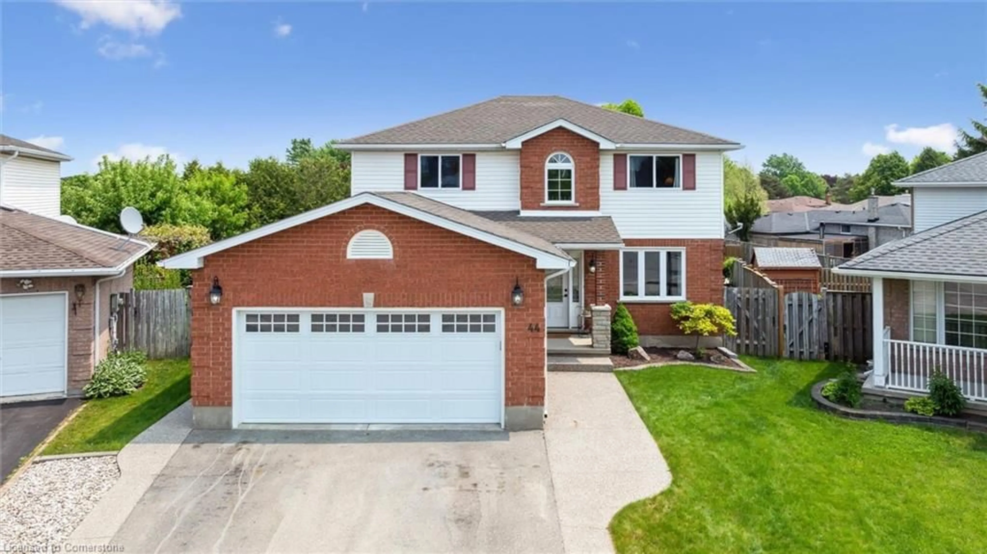 Home with brick exterior material, street for 44 Dunedin Crt, Kitchener Ontario N2E 3M9