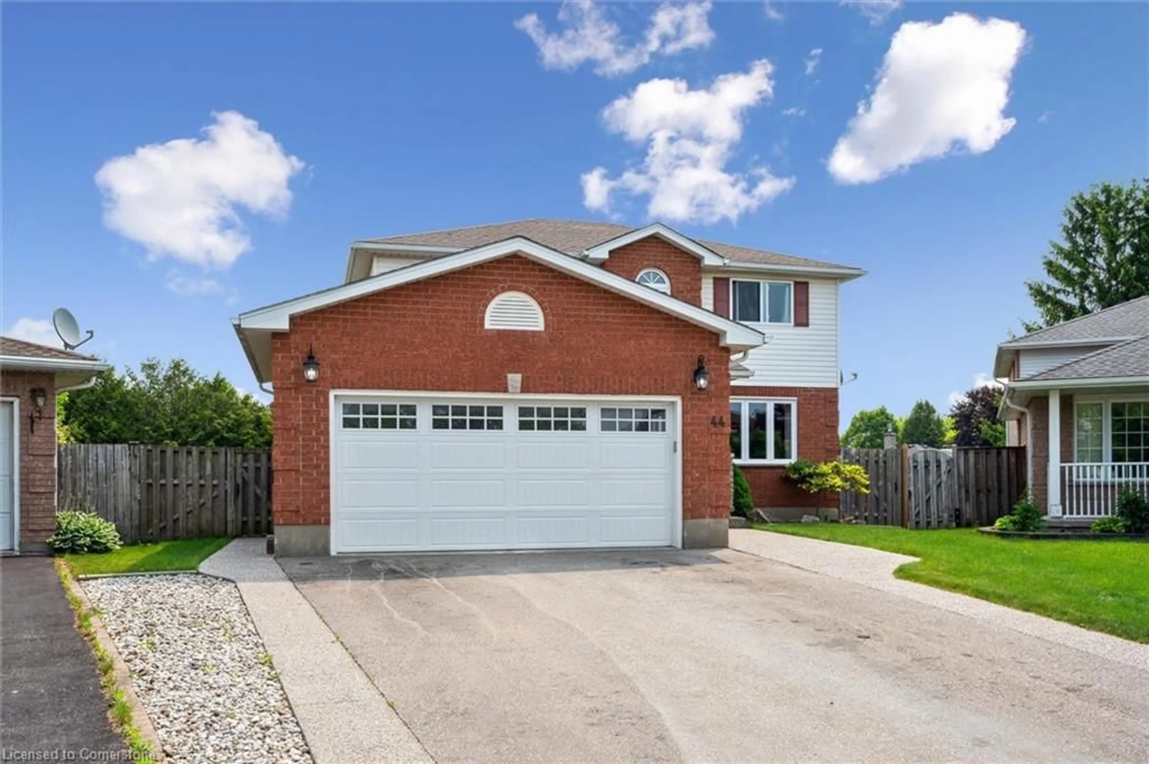 Home with brick exterior material, street for 44 Dunedin Crt, Kitchener Ontario N2E 3M9