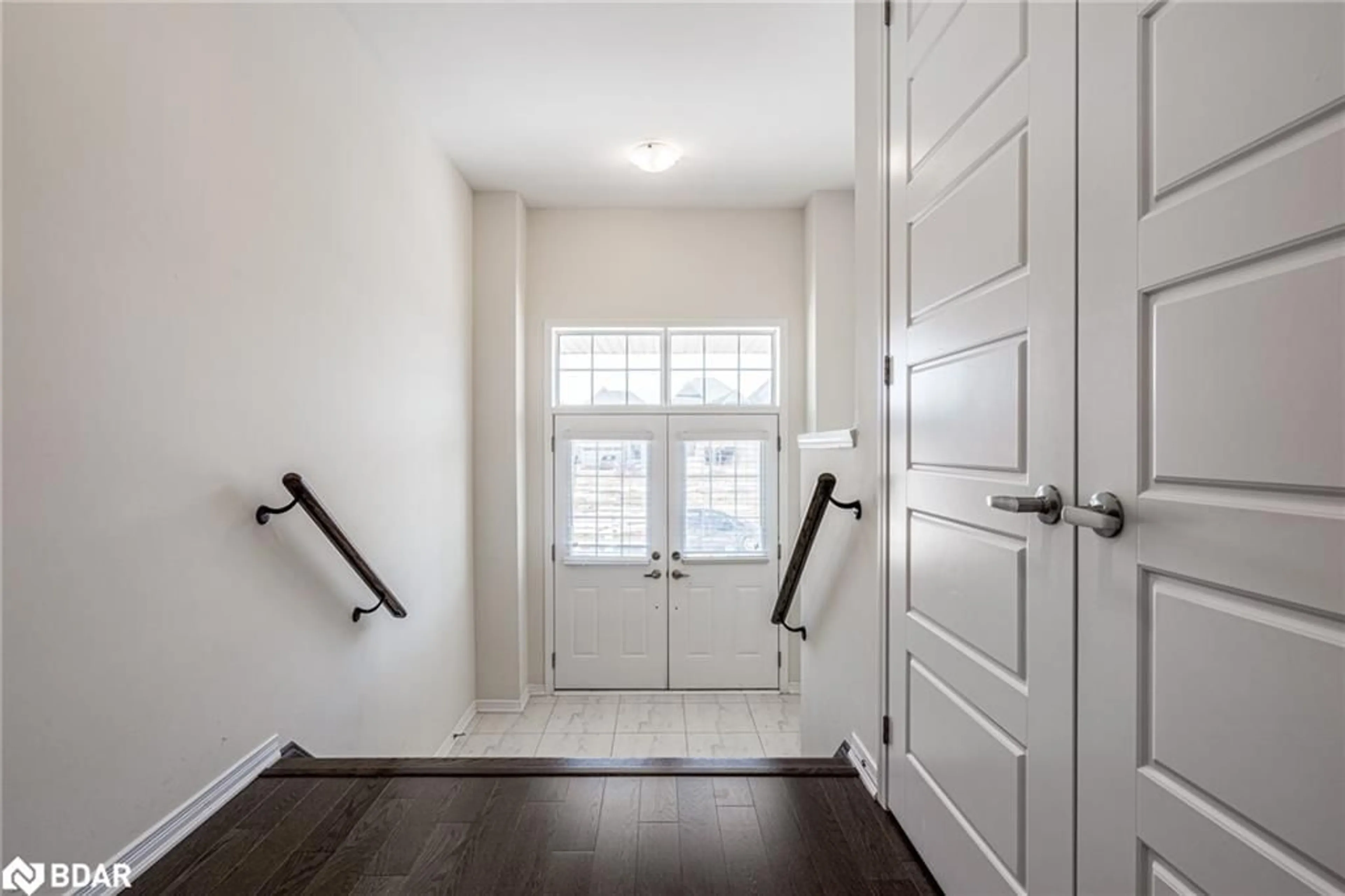 Indoor entryway for 227 Thompson Rd, Caledonia Ontario N3W 0C4