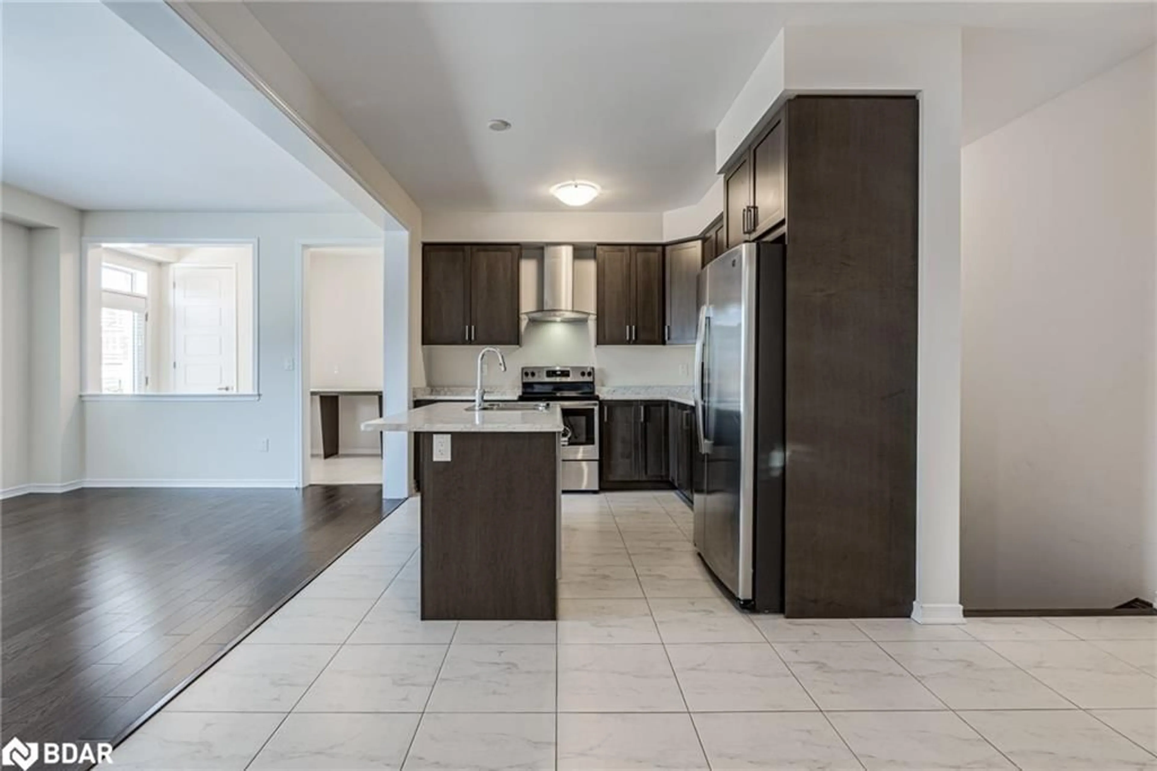 Open concept kitchen, ceramic/tile floor for 227 Thompson Rd, Caledonia Ontario N3W 0C4