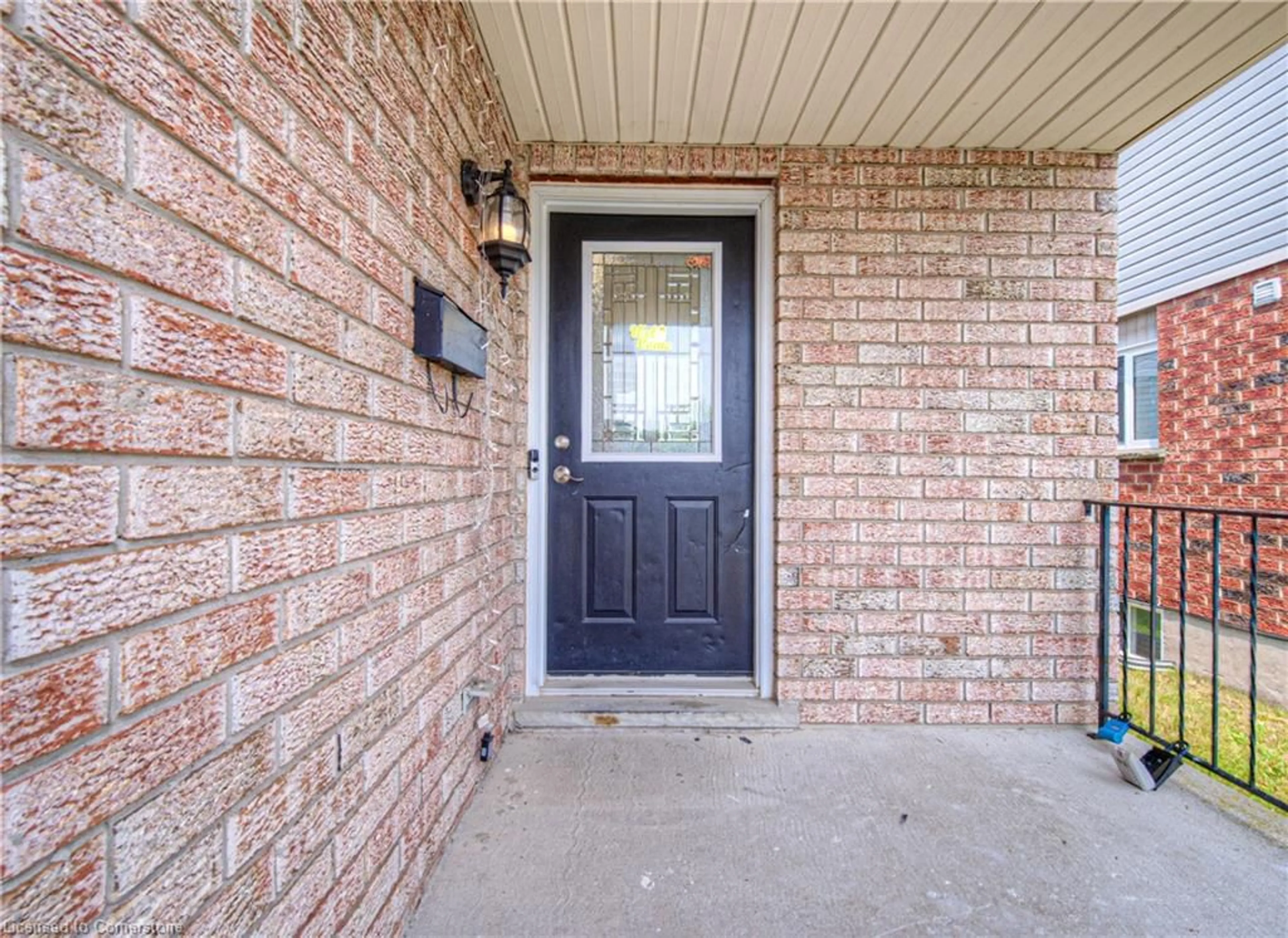 Indoor entryway for 359 Hidden Creek Dr, Kitchener Ontario N2N 3N3
