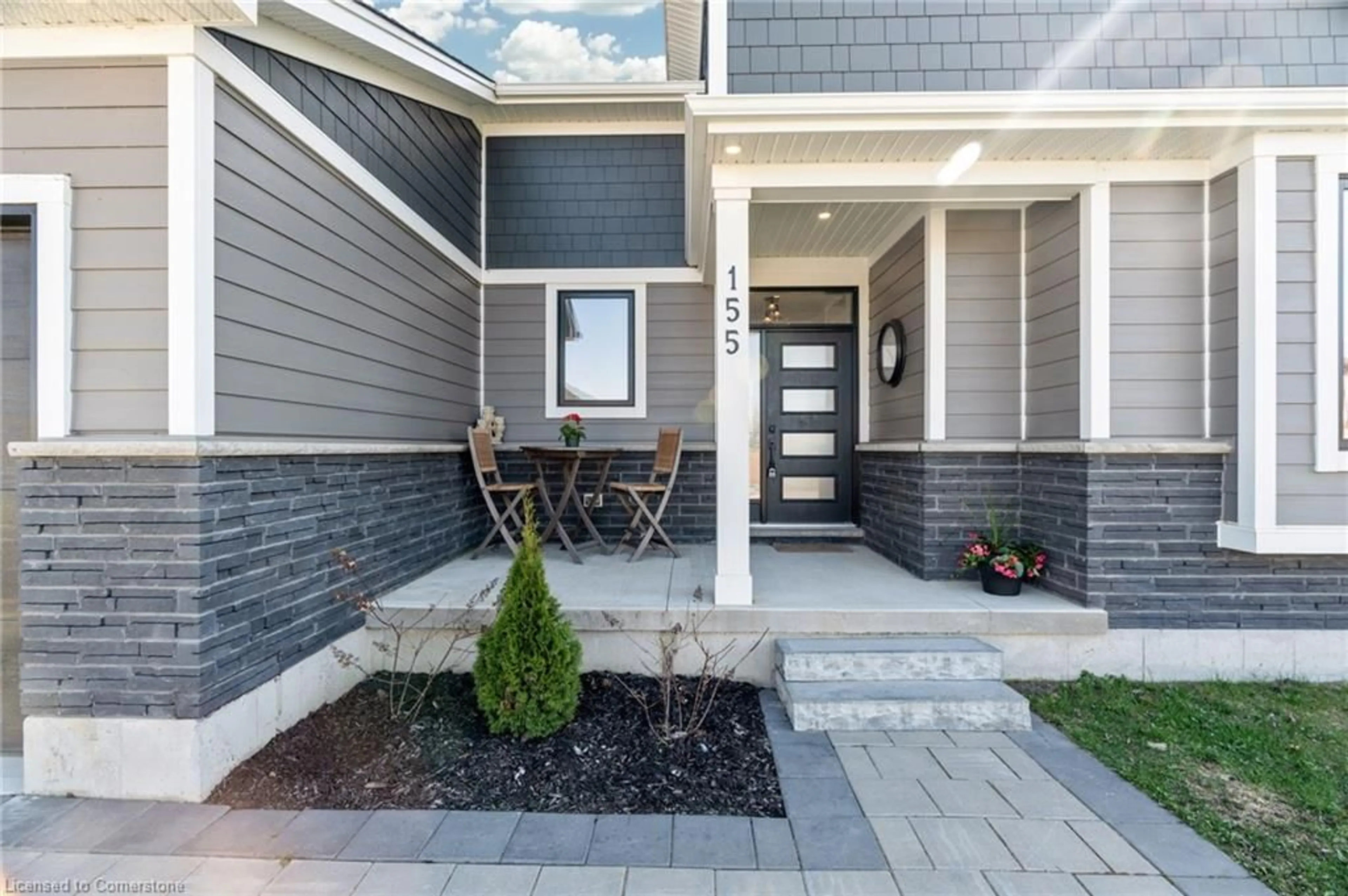 Unknown for 155 Mcleod St, Parkhill Ontario N0M 2K0