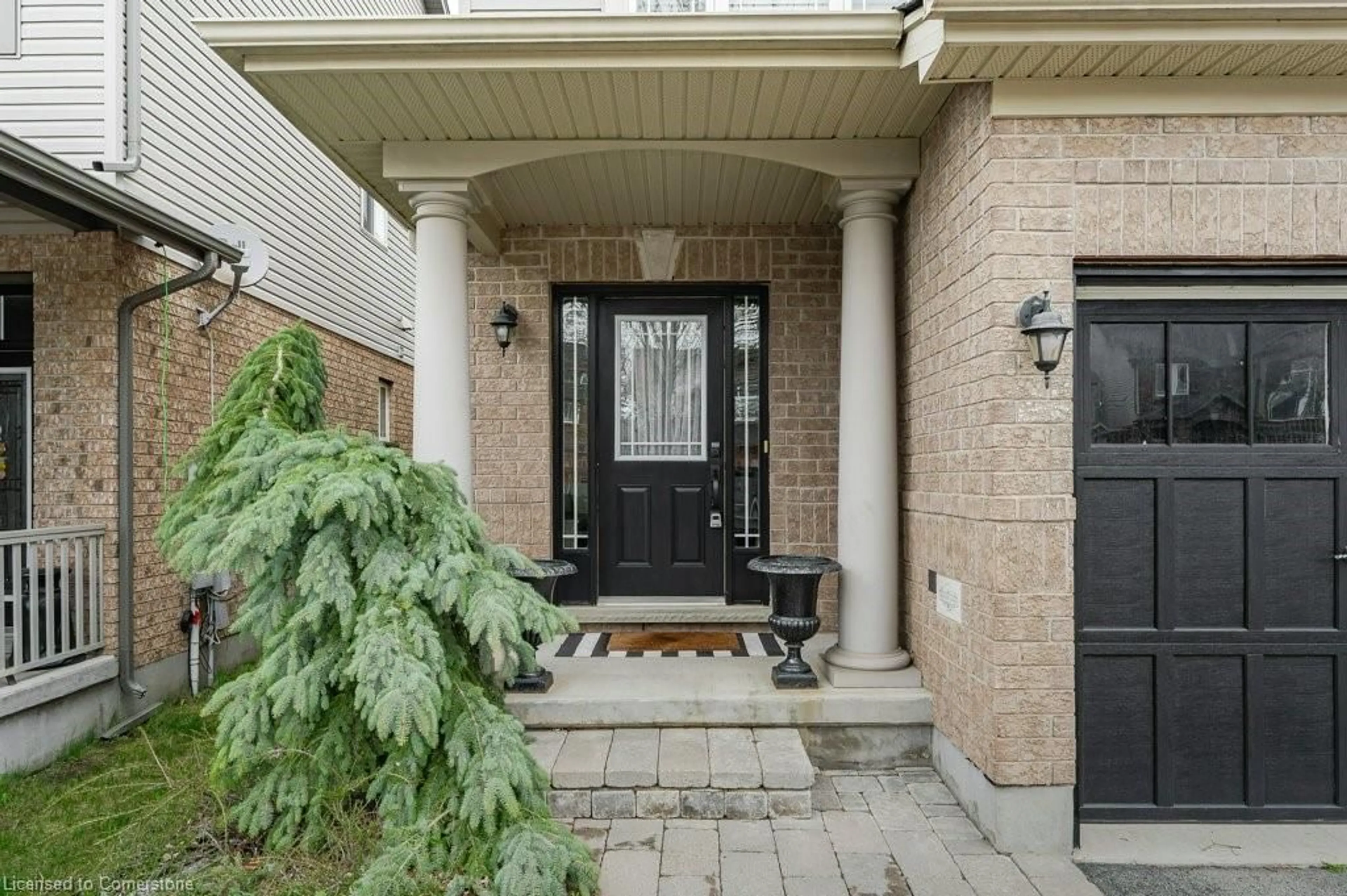 Indoor entryway for 36 Ray Cres, Guelph Ontario N1L 0B6