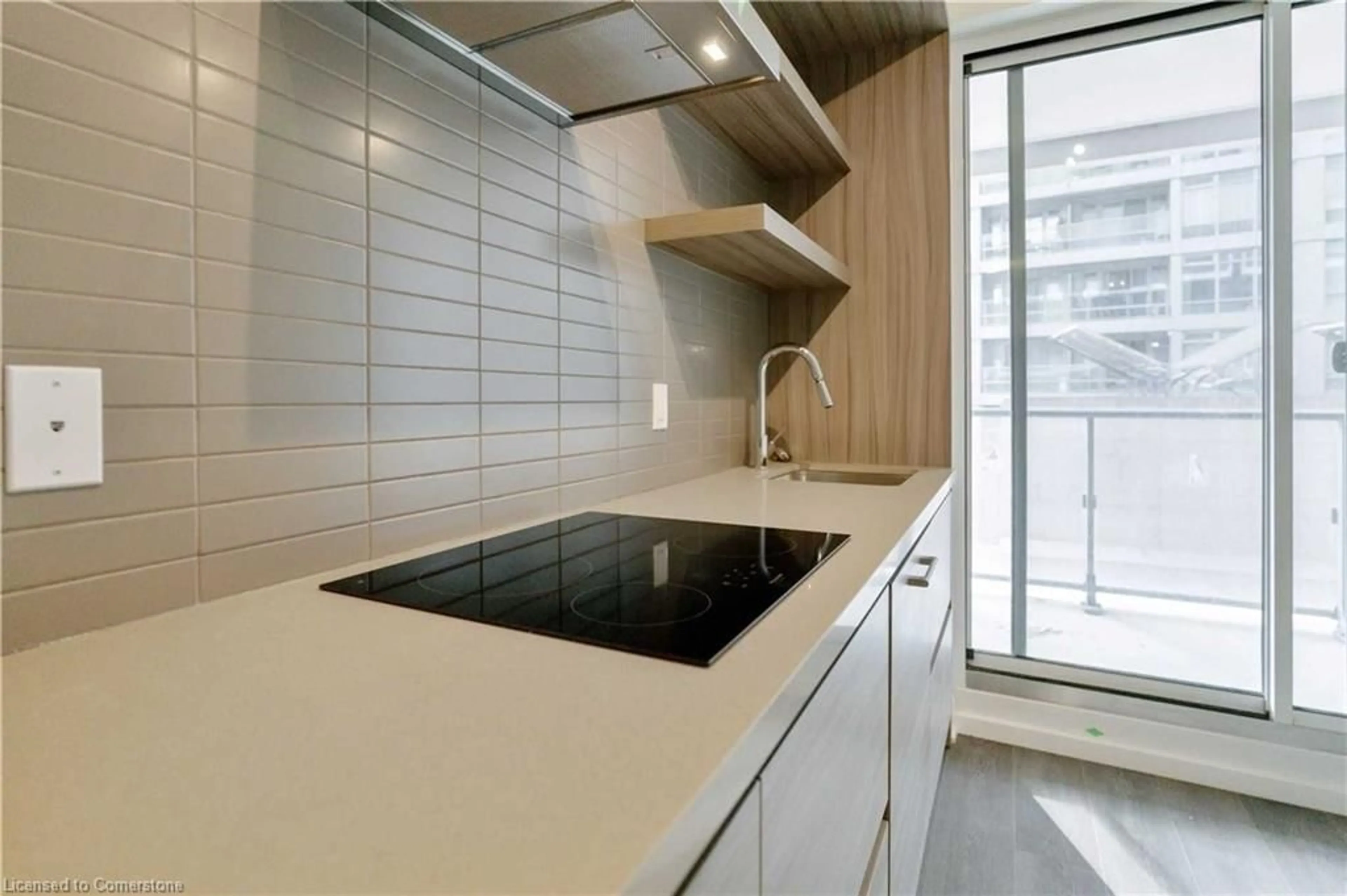 Standard kitchen, ceramic/tile floor for 2221 Yonge St #306, Toronto Ontario M4S 2B4