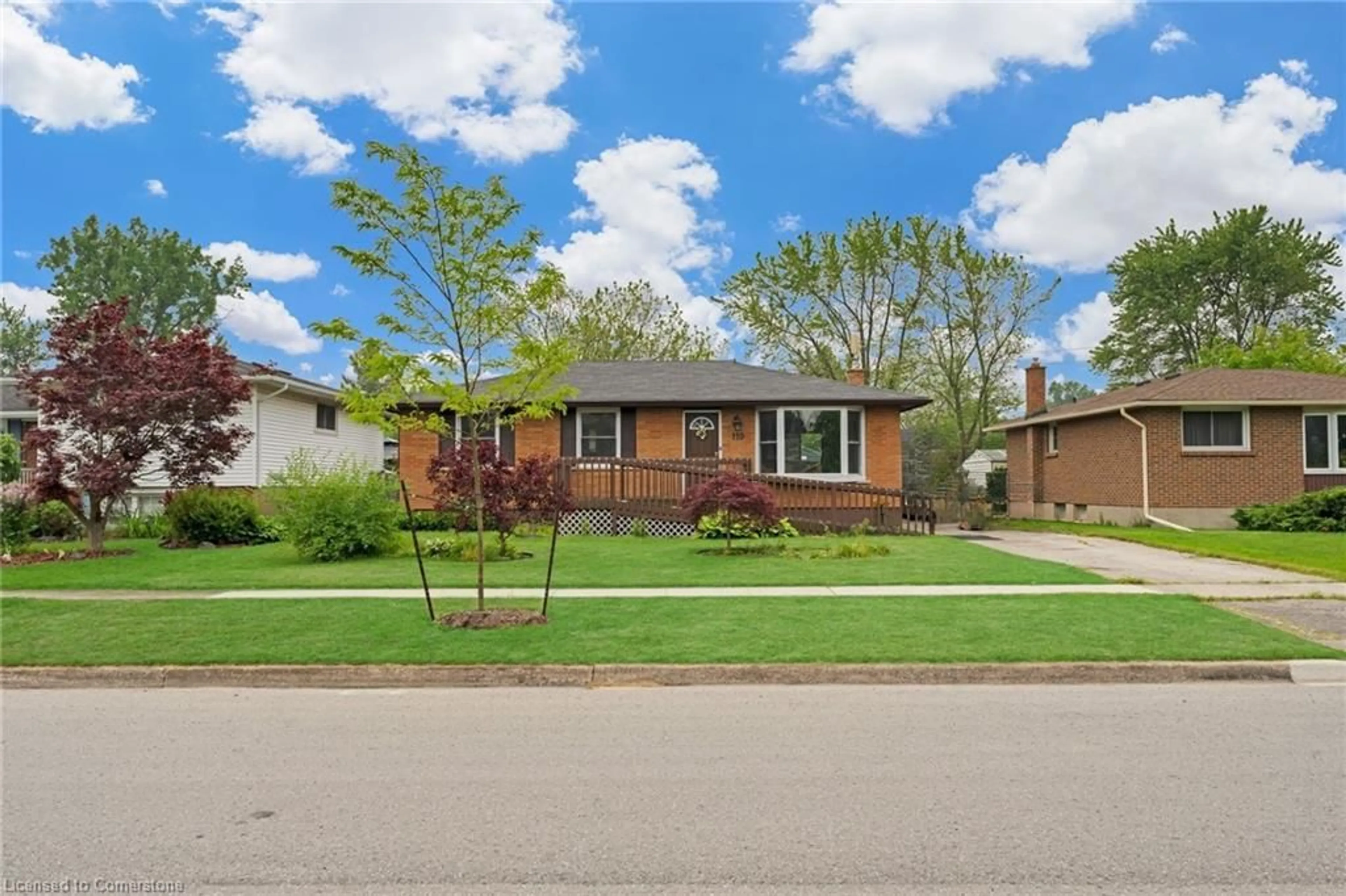 Home with brick exterior material, street for 110 Pinehurst Dr, Welland Ontario L3C 3J1