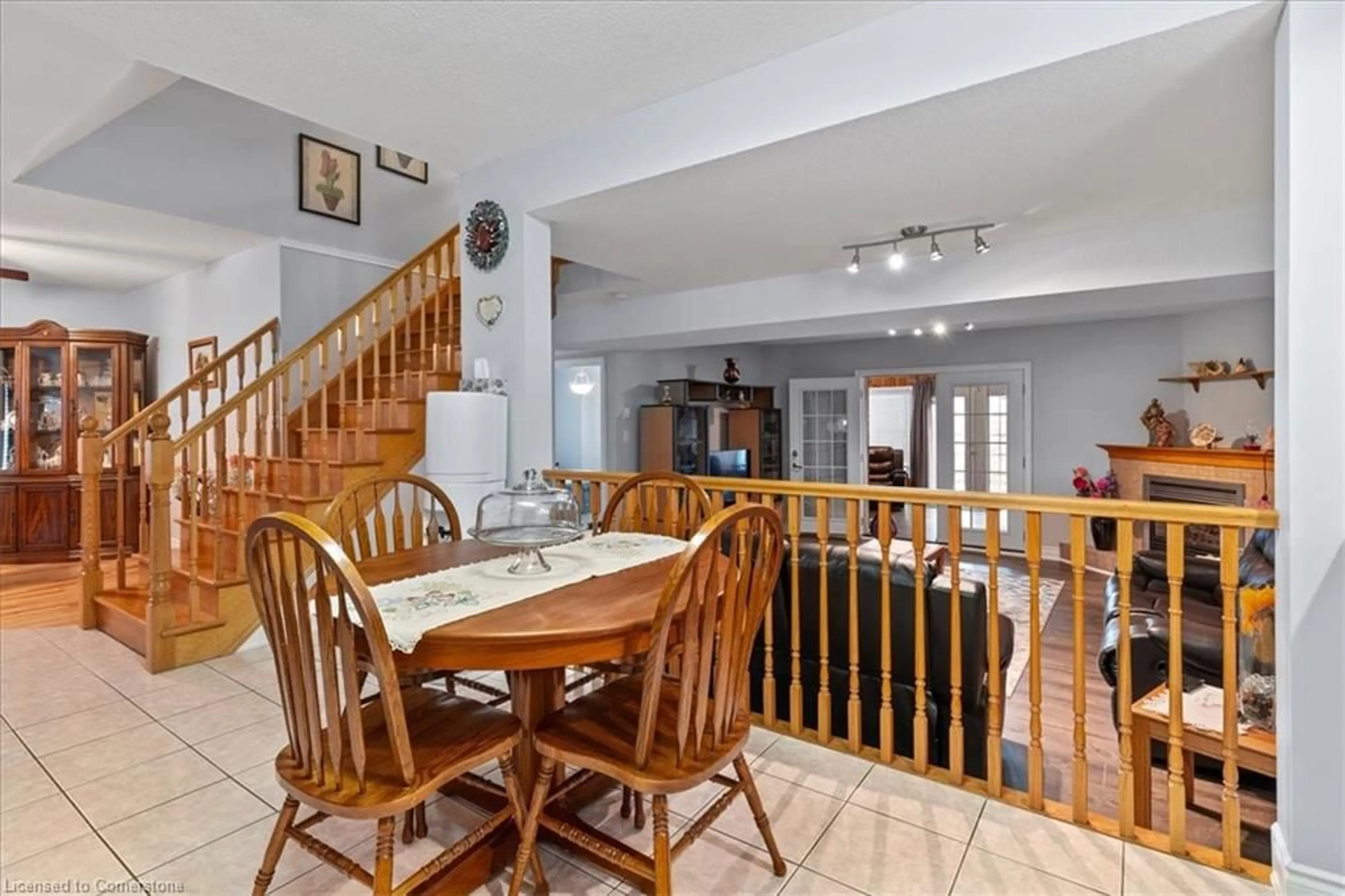 Dining room, unknown for 67 Country Club Dr, Cambridge Ontario N1T 1Z8