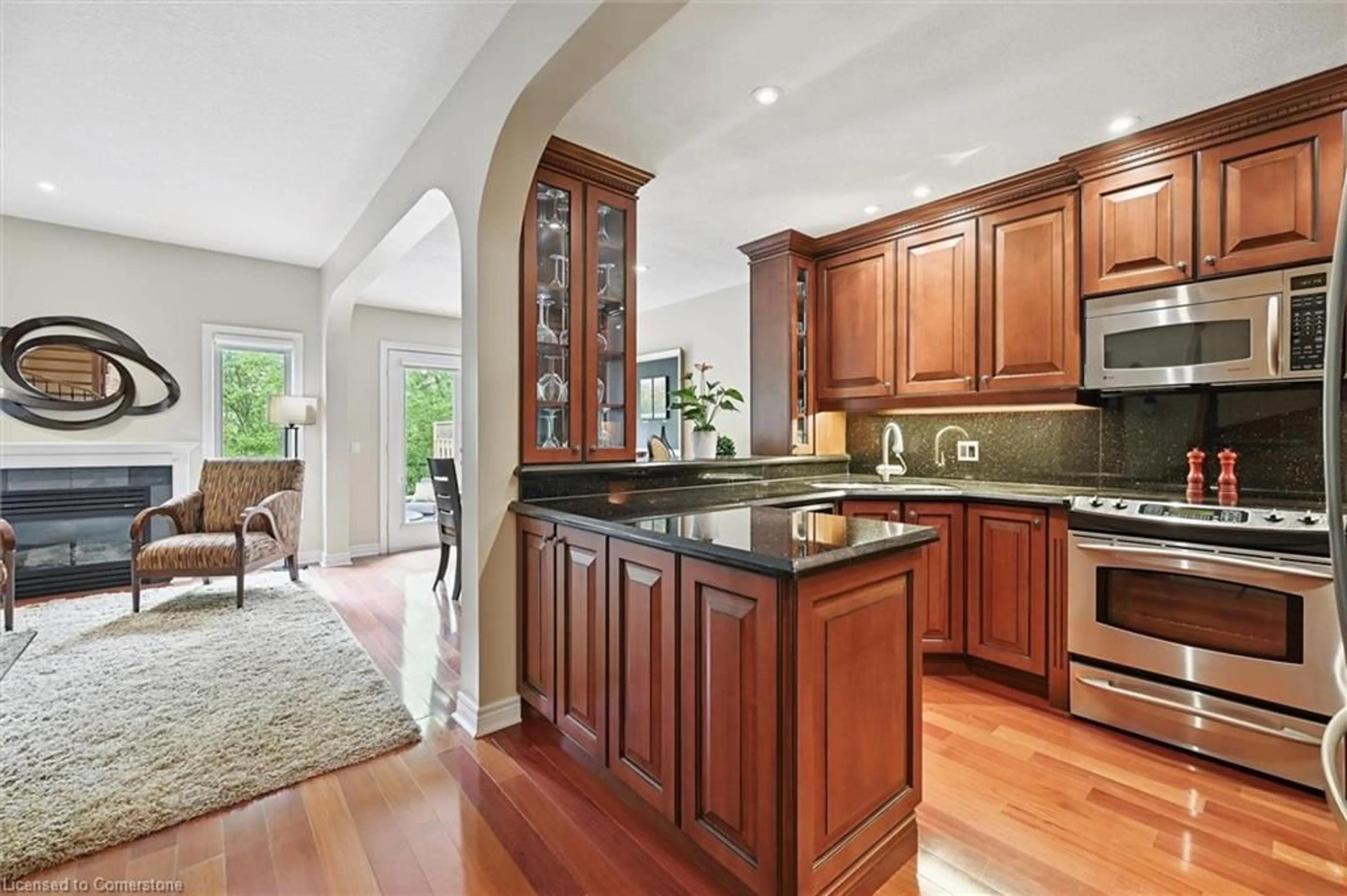 Open concept kitchen, ceramic/tile floor for 2166 Headon Rd #10, Burlington Ontario L7M 3W7