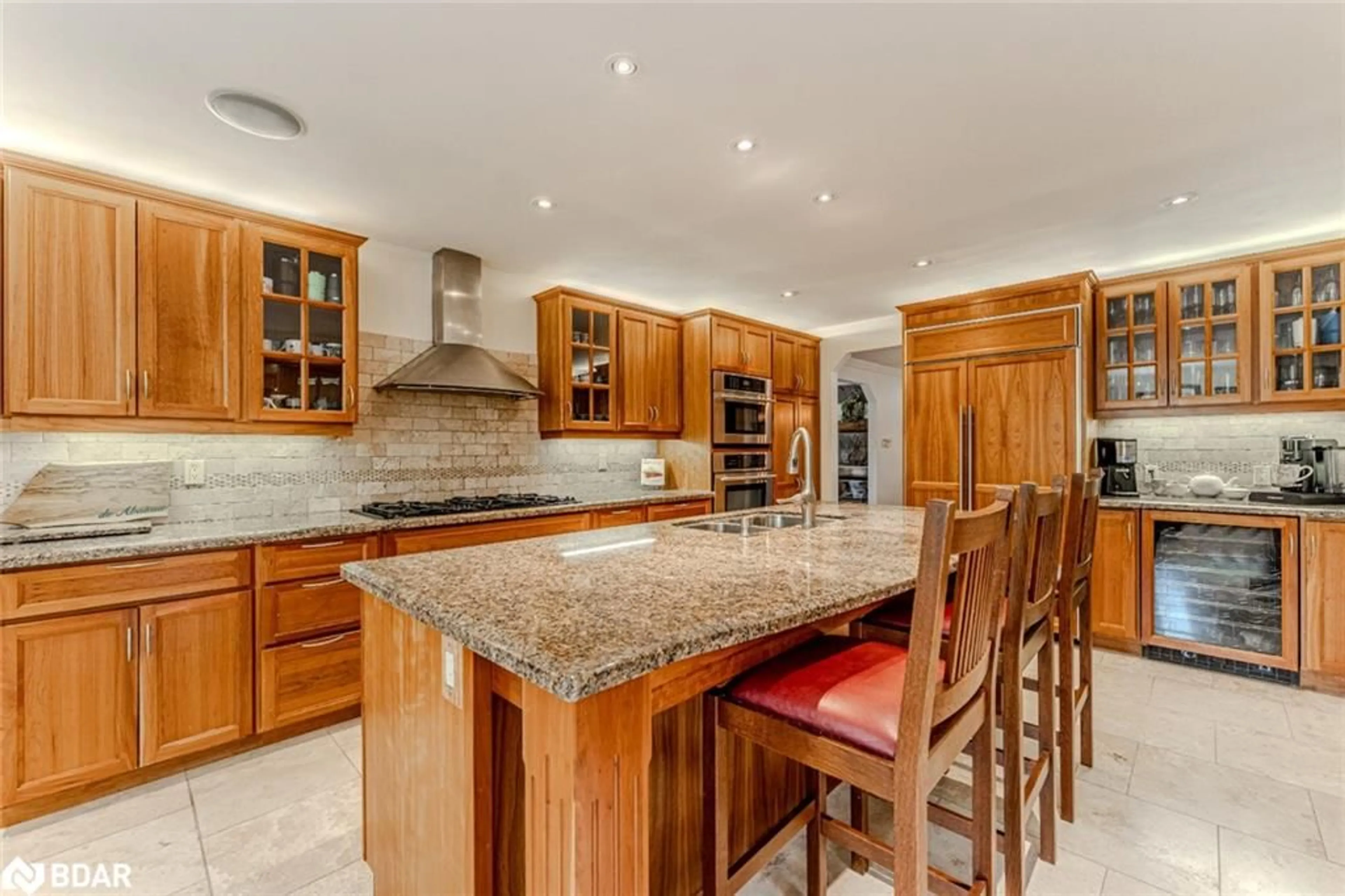 Open concept kitchen, ceramic/tile floor for 1238 Adjala-Tecumseth Townline, Adjala-Tosorontio Ontario L0G 1W0
