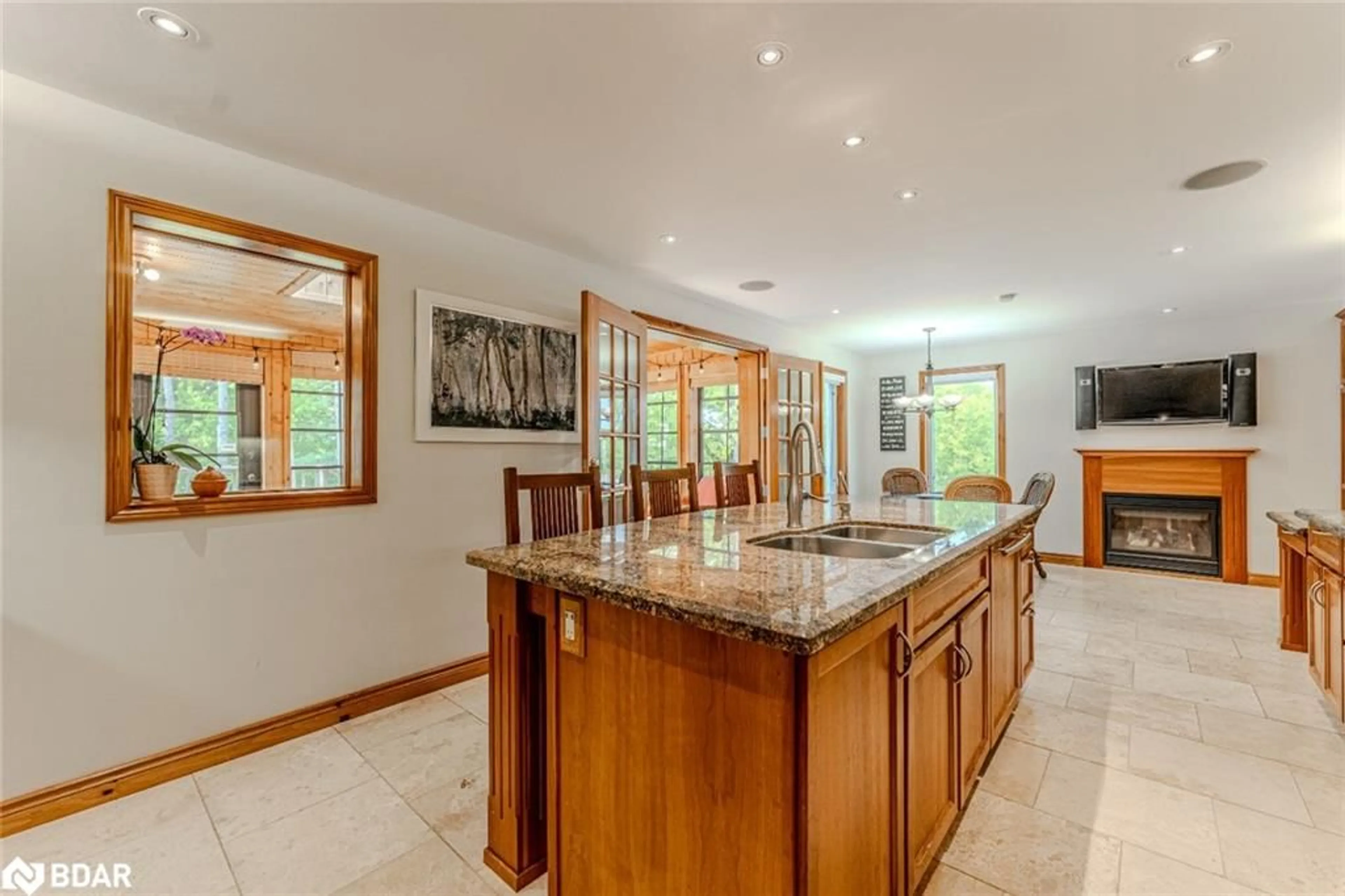 Open concept kitchen, ceramic/tile floor for 1238 Adjala-Tecumseth Townline, Adjala-Tosorontio Ontario L0G 1W0