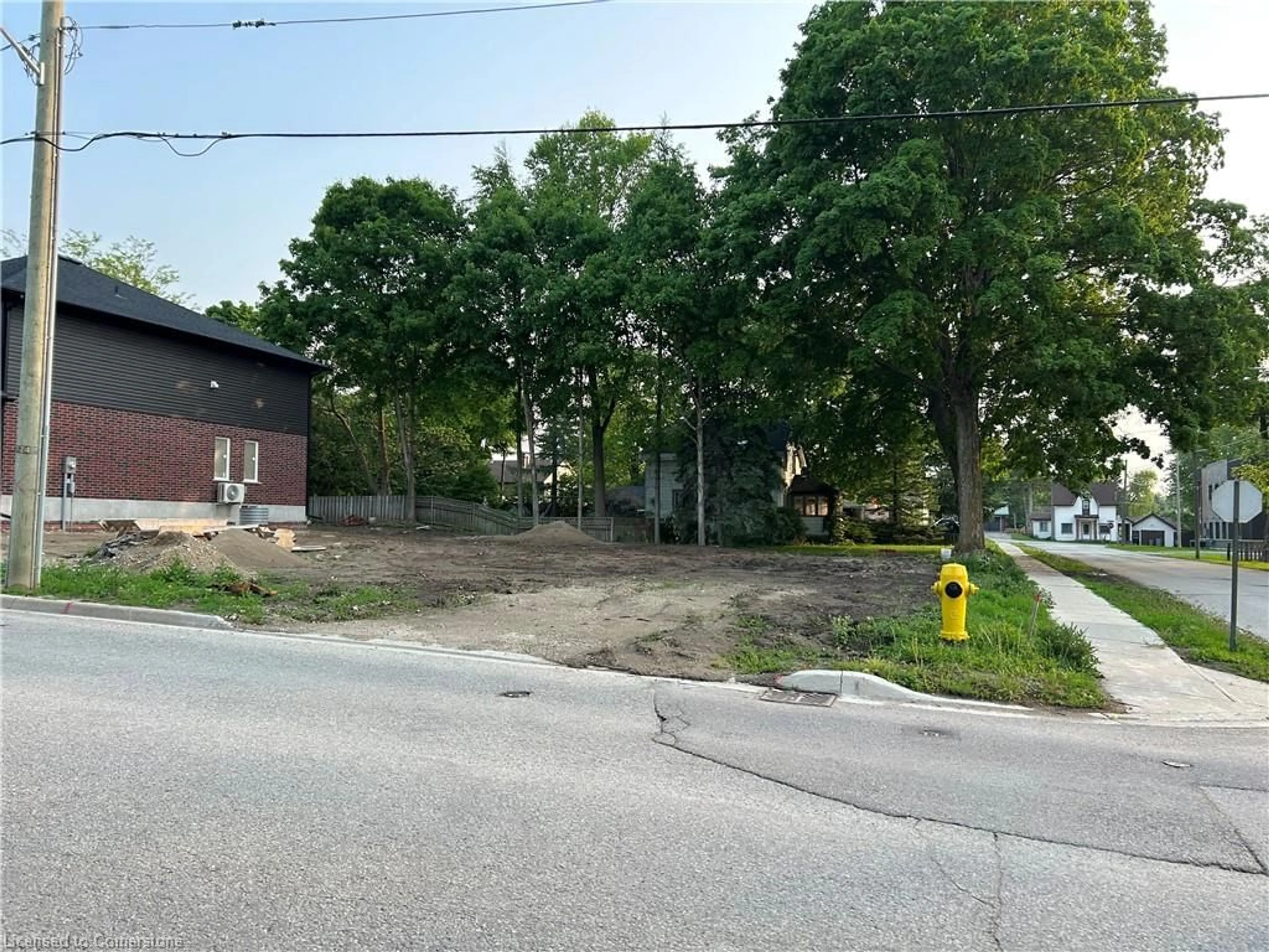 Unknown for 721 Elma St, Listowel Ontario N4W 2A3