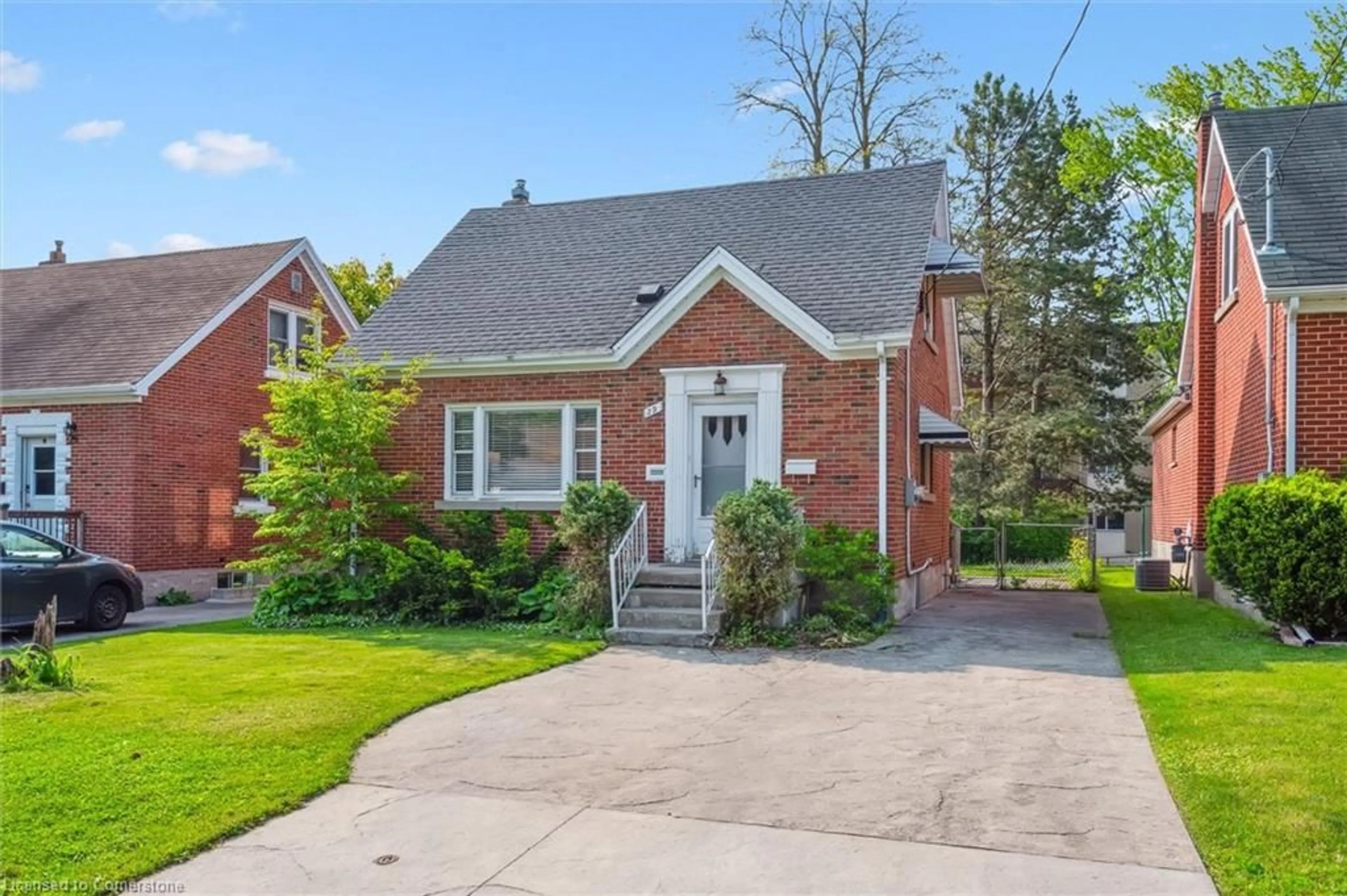 Home with brick exterior material, street for 29 Adelaide St, Kitchener Ontario N2M 2B3