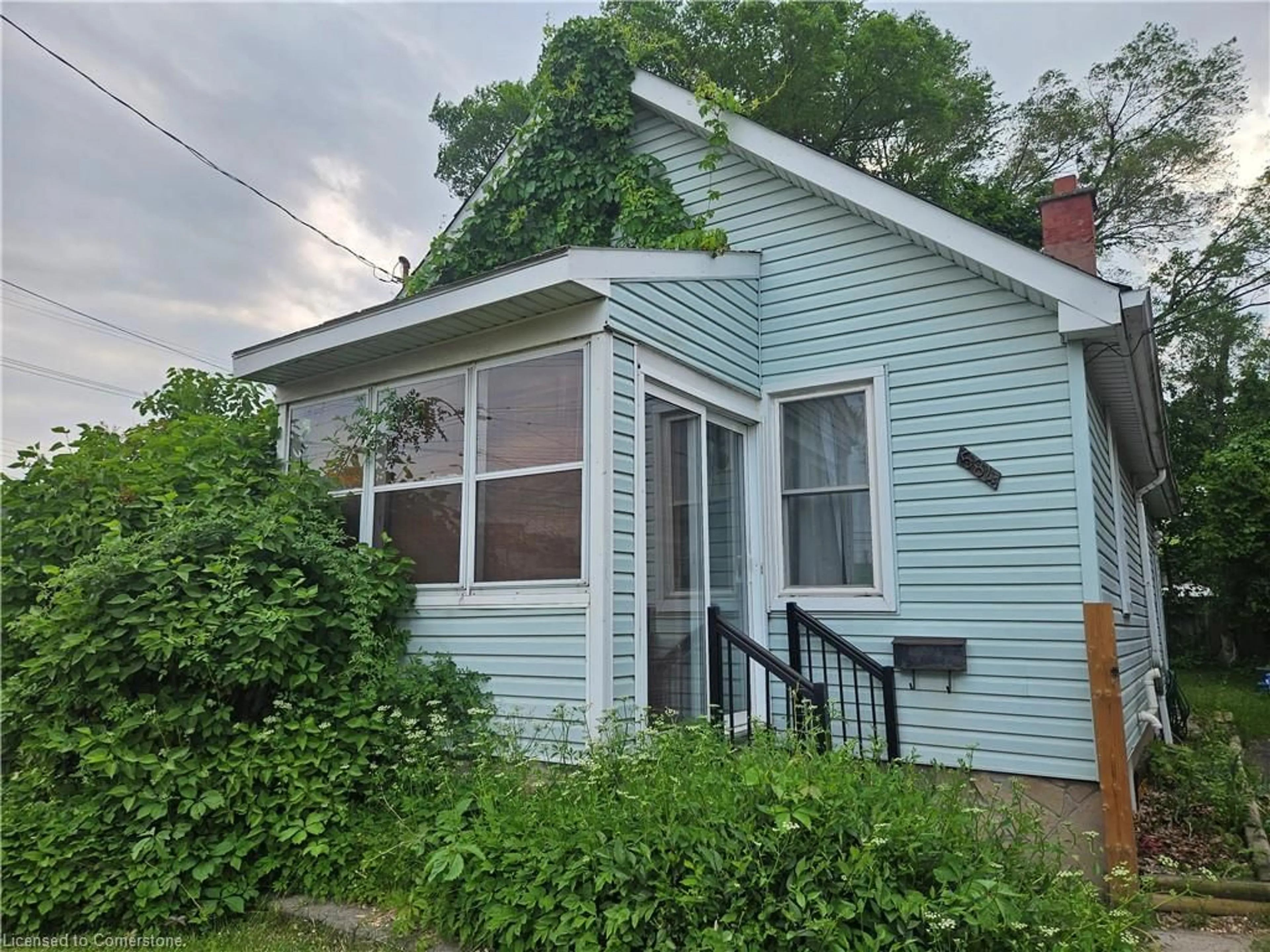 Unknown for 584 Upper Sherman Avenue A, Hamilton Ontario L8V 3M1