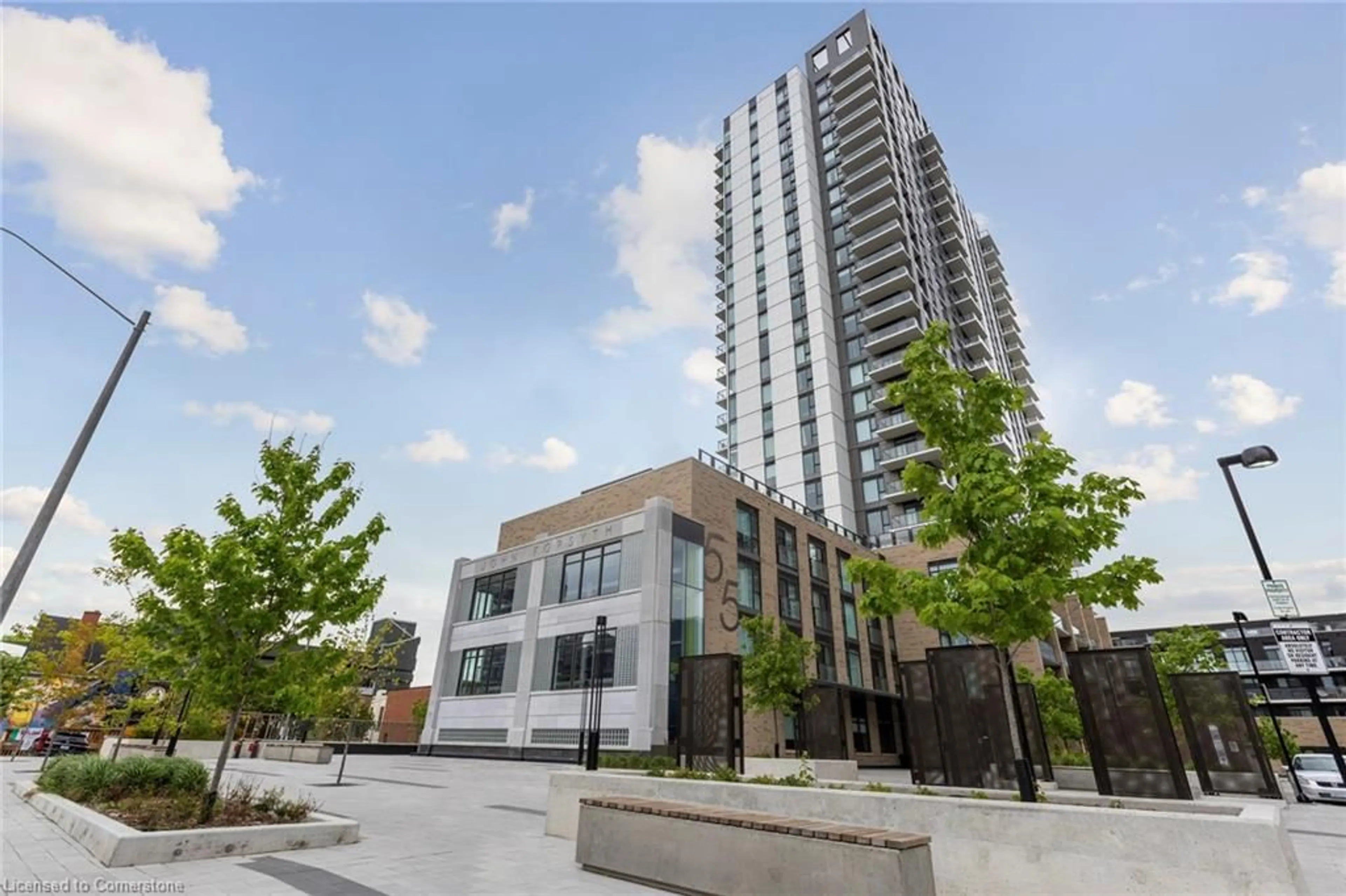 Patio, unknown for 55 Duke St #1709, Kitchener Ontario N2H 0C9