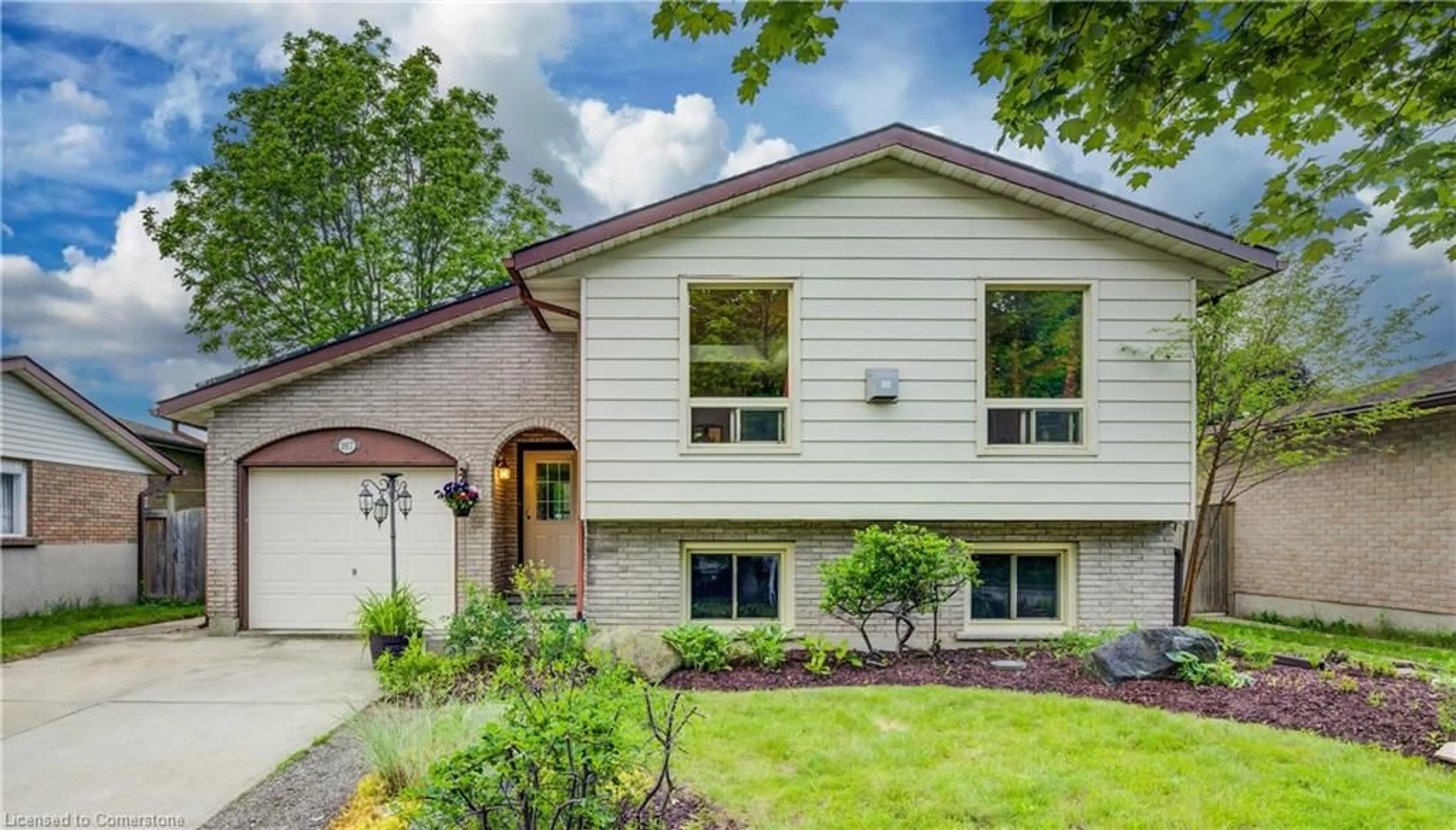 Home with brick exterior material, street for 187 Northlake Dr, Waterloo Ontario N2V 1B7